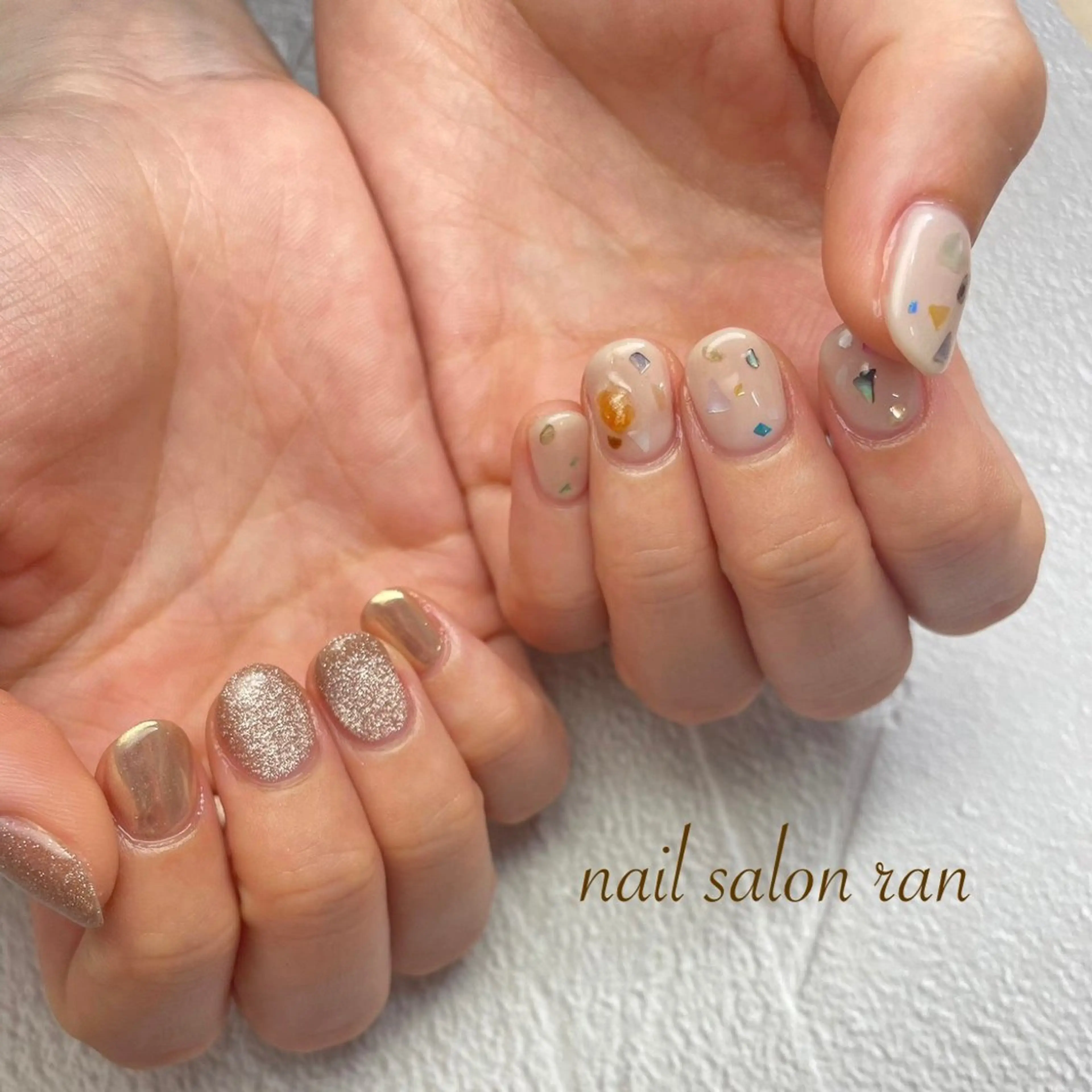ネイル ゴールド ラメ(グリッター) ミラーネイル ハンドネイル ハンドケア nailsalon ranのネイルデザイン