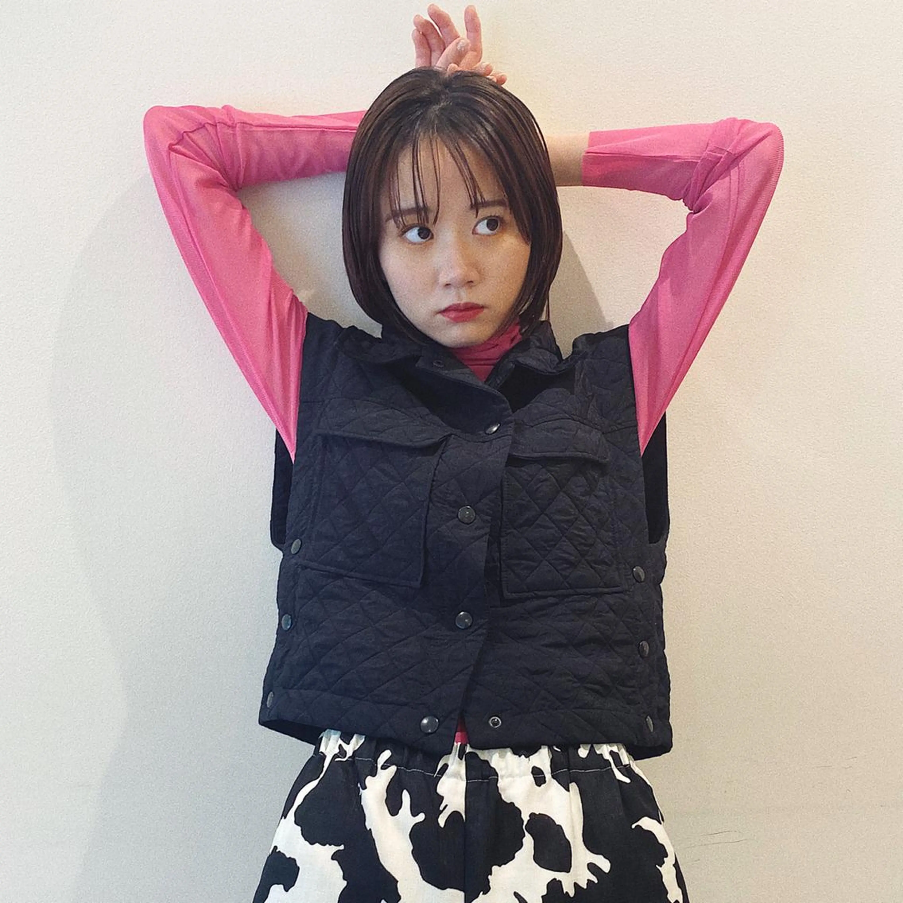 ショート カット ヘアカラー トリートメント 細めハイライト🩶 ボブ/レイヤーカットのヘアスタイル