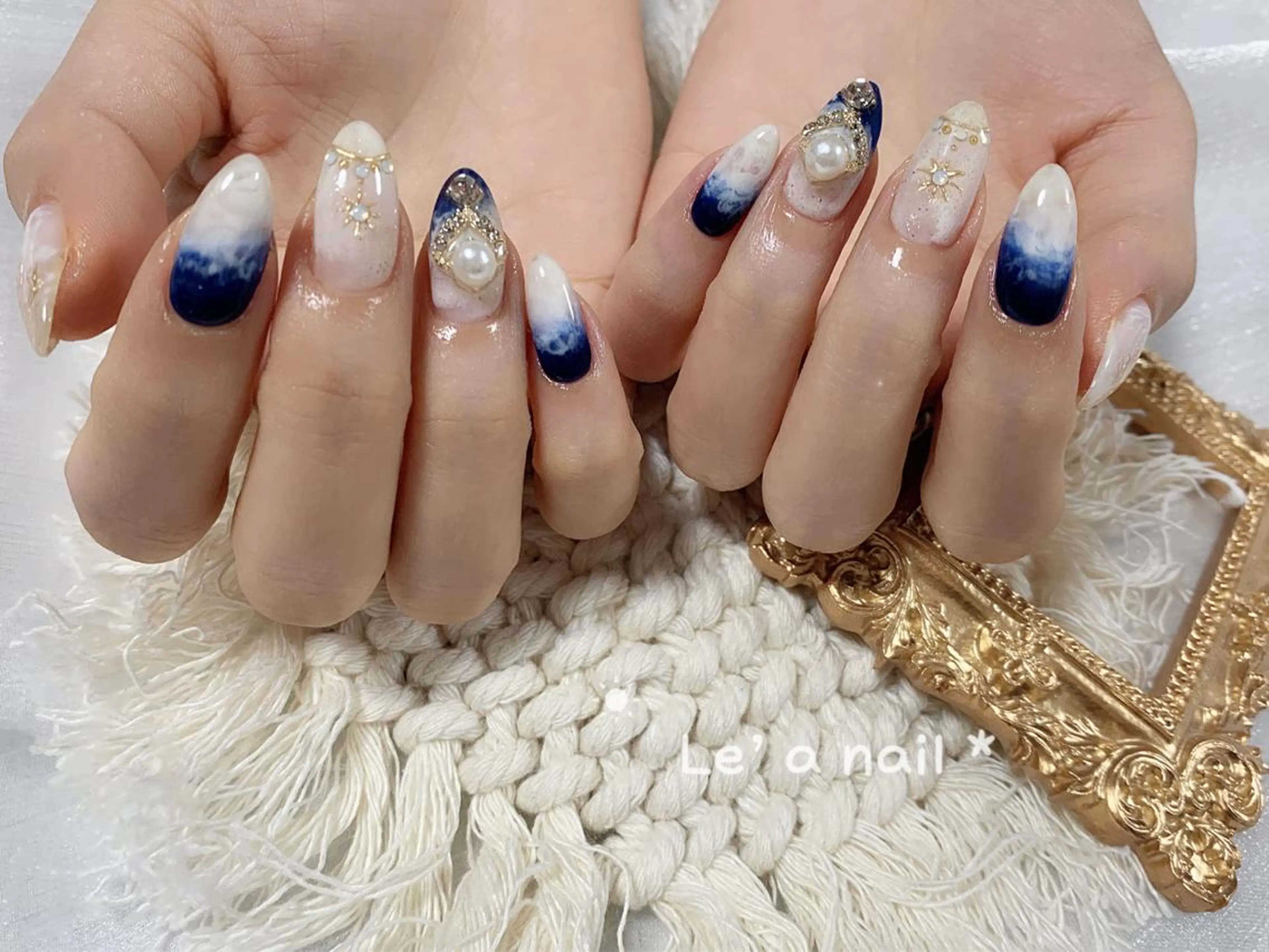 セミロング カラー ネイル Lea NAILsalon所属・Le’a NailSalonのネイルデザイン