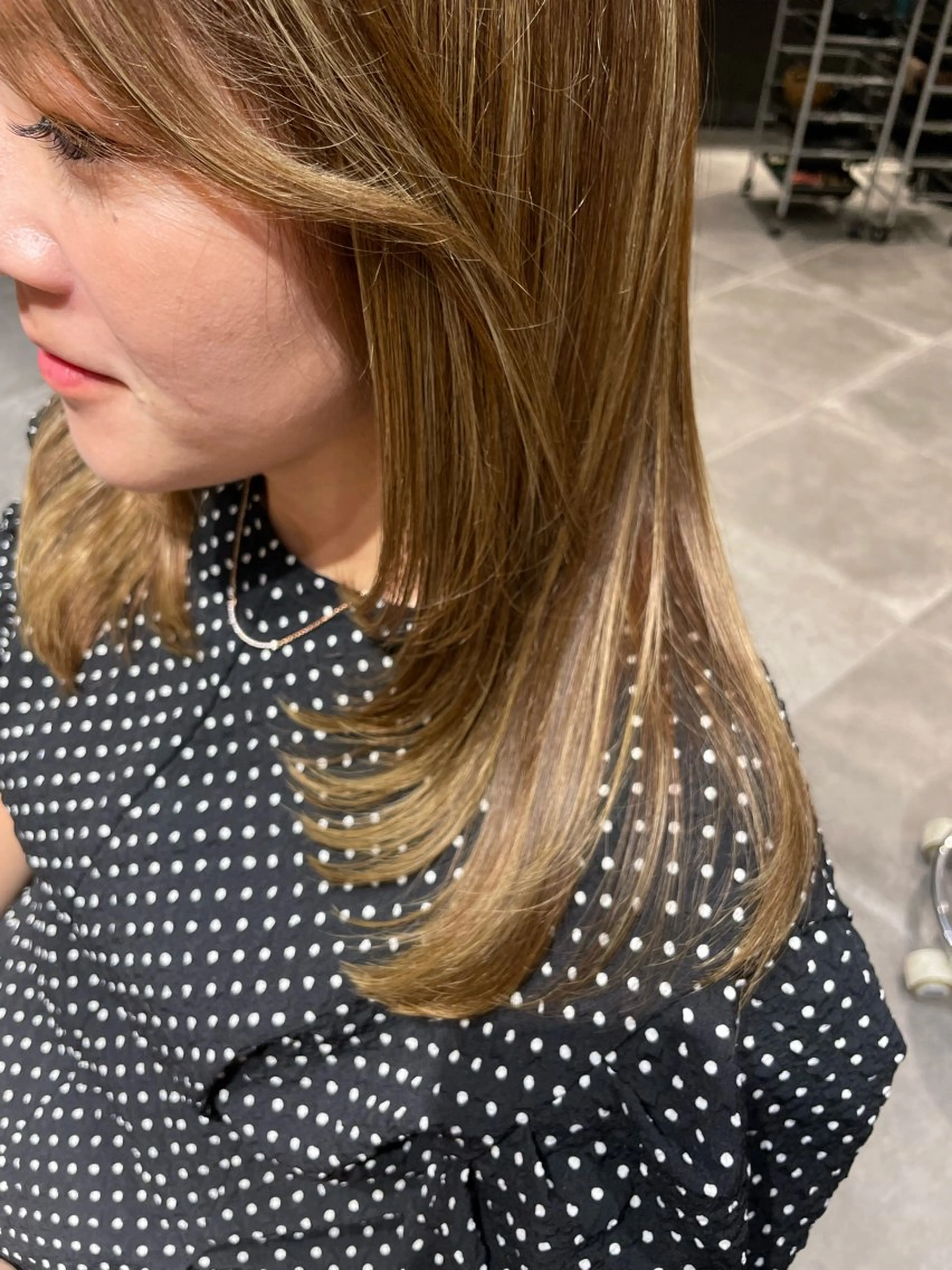 セミロング レイヤーカット SPICE  AVEDA  salon&spa所属・武井 唯のヘアスタイル