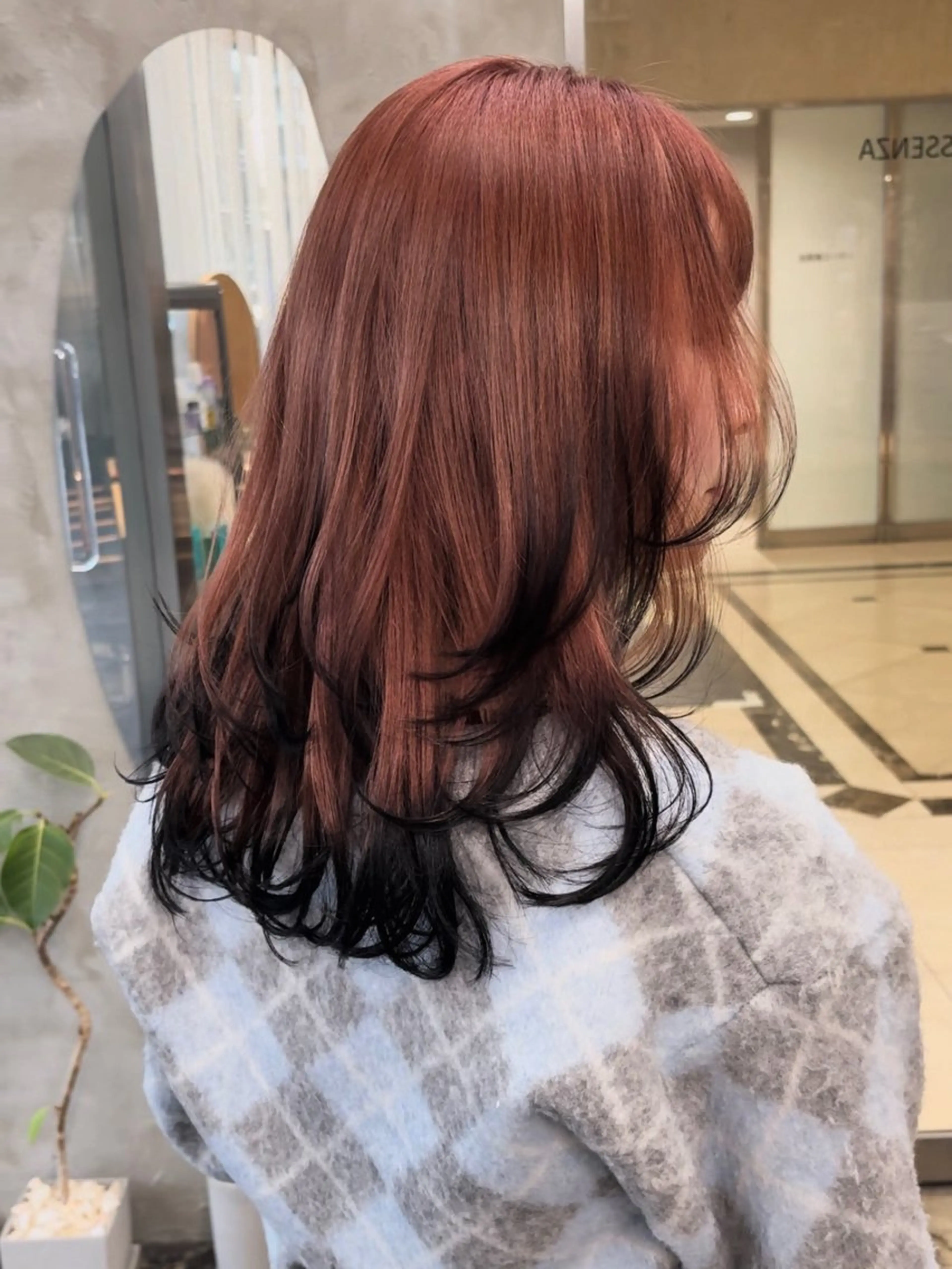 ミディアム カラー カット ヘアカラー ハイライト、レイヤー カット/西梅田/中西のヘアスタイル