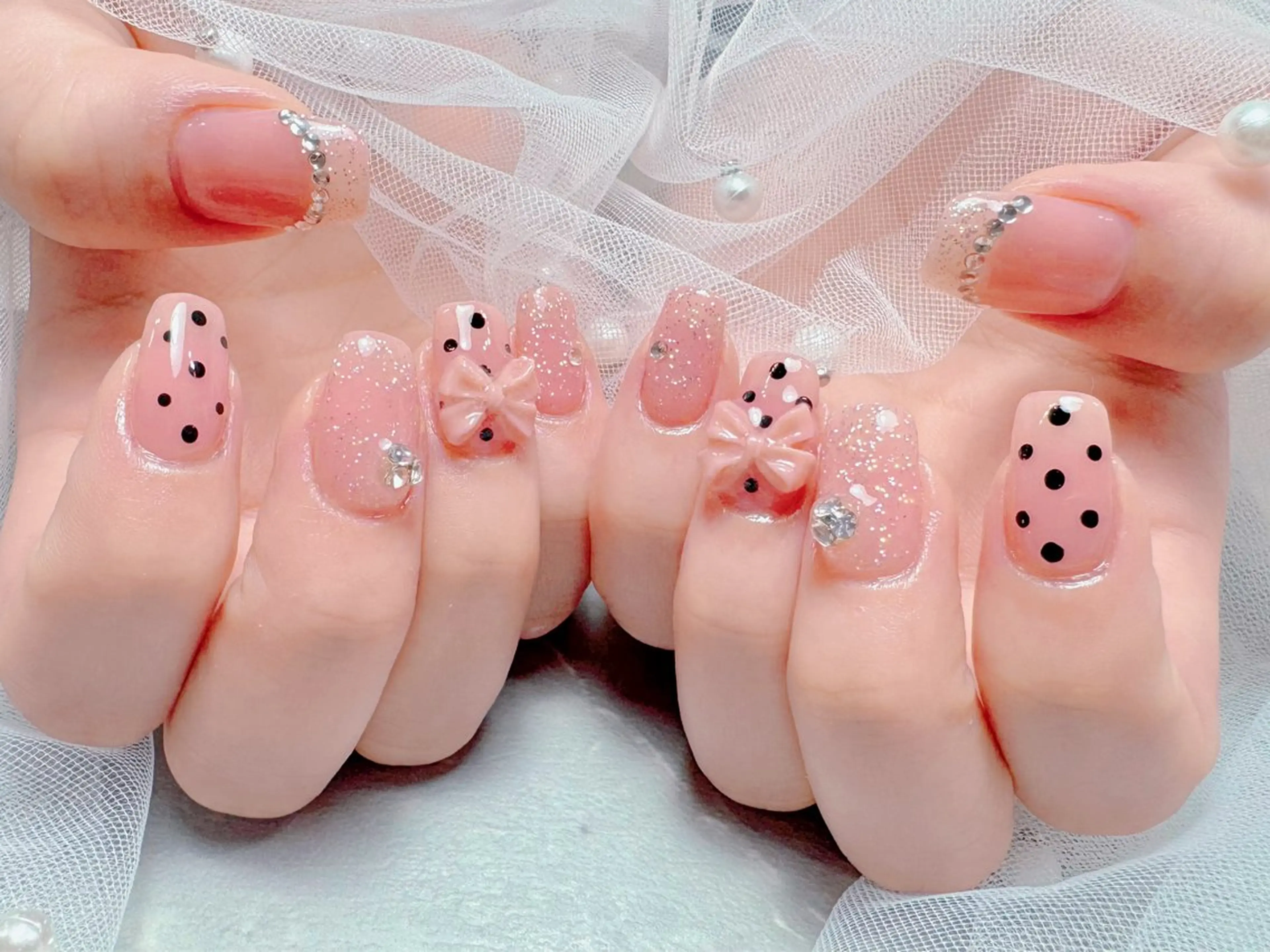 ネイル ハンドネイル マジックミラー所属・マジック ミラーのネイルデザイン