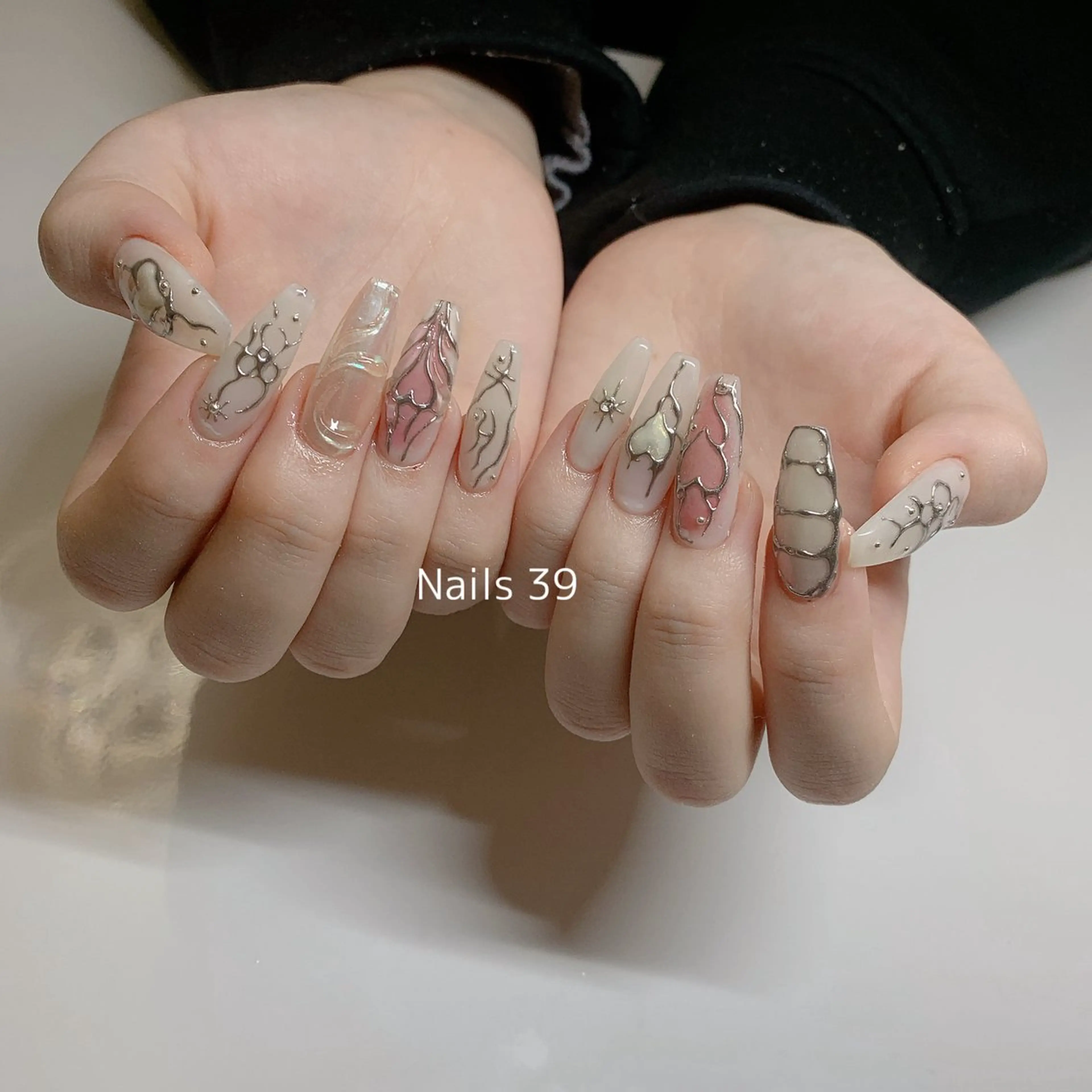 ネイル Nails 39のネイルデザイン
