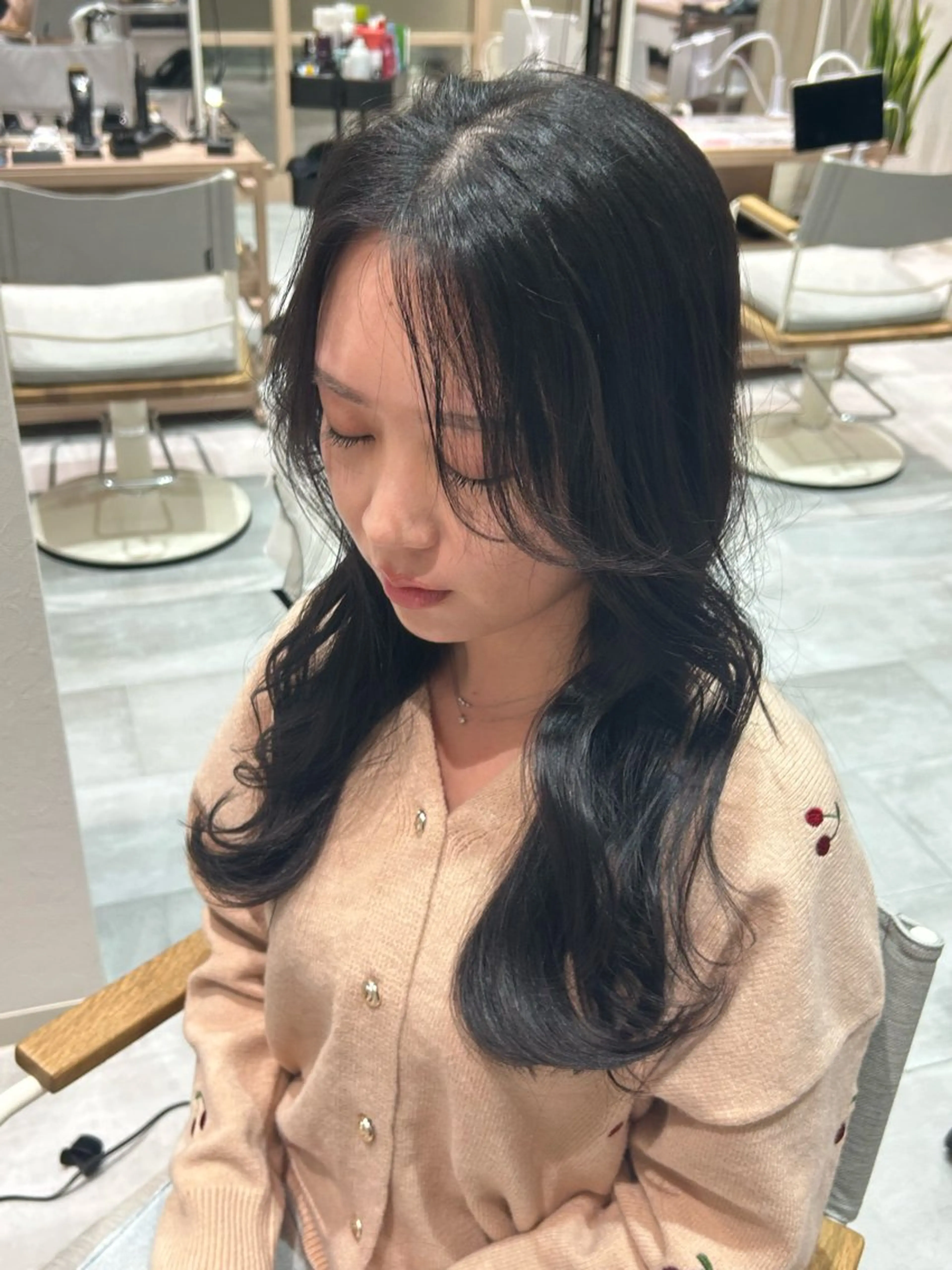 セミロング TIENA所属・田中 寿弥のヘアスタイル