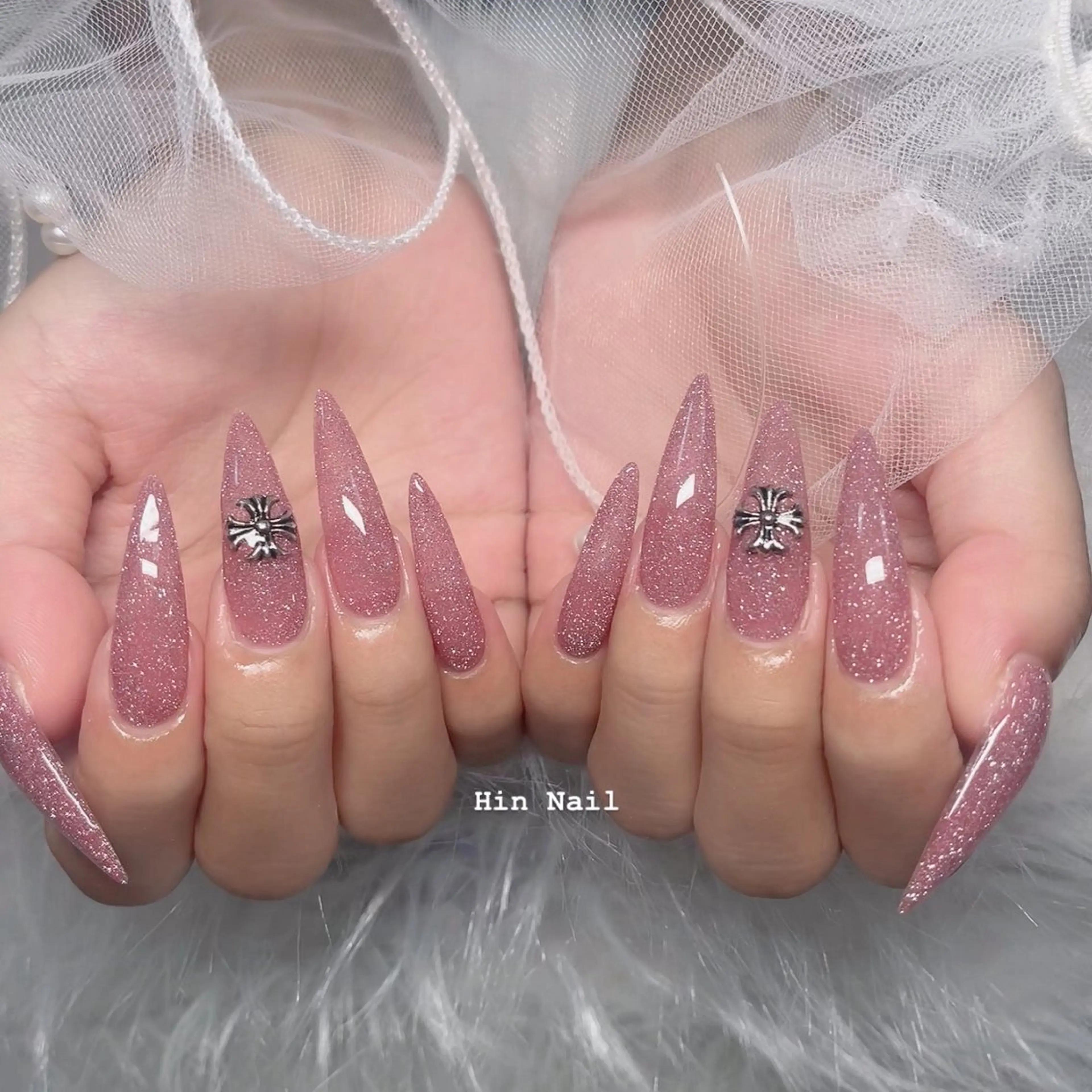 ネイル ハンドネイル Hin  Nail所属・Hin Nail Salonのネイルデザイン