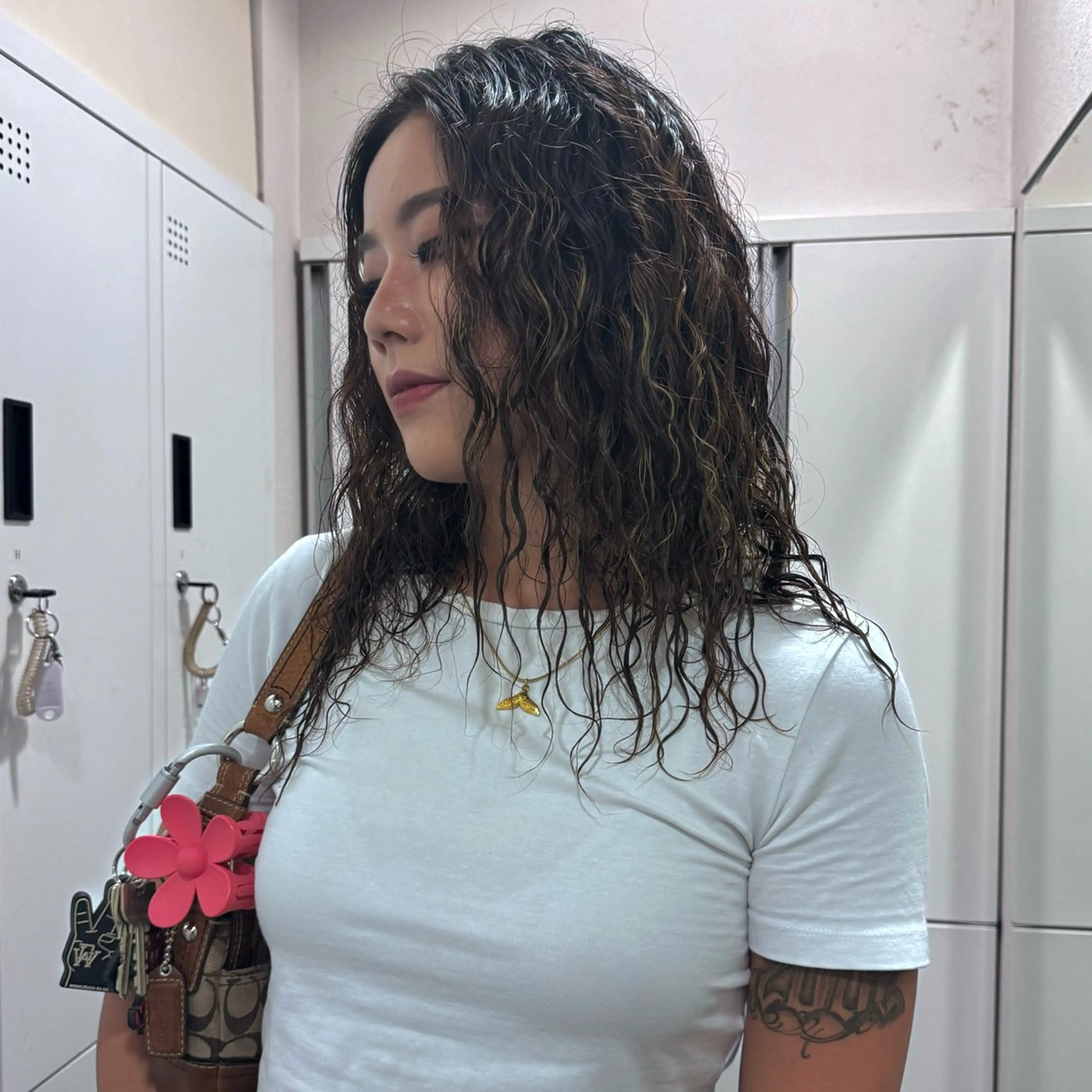 セミロング パーマ セミロングパーマ カーリーパーマ/ 透明ｶﾗｰ/MIKUのヘアスタイル