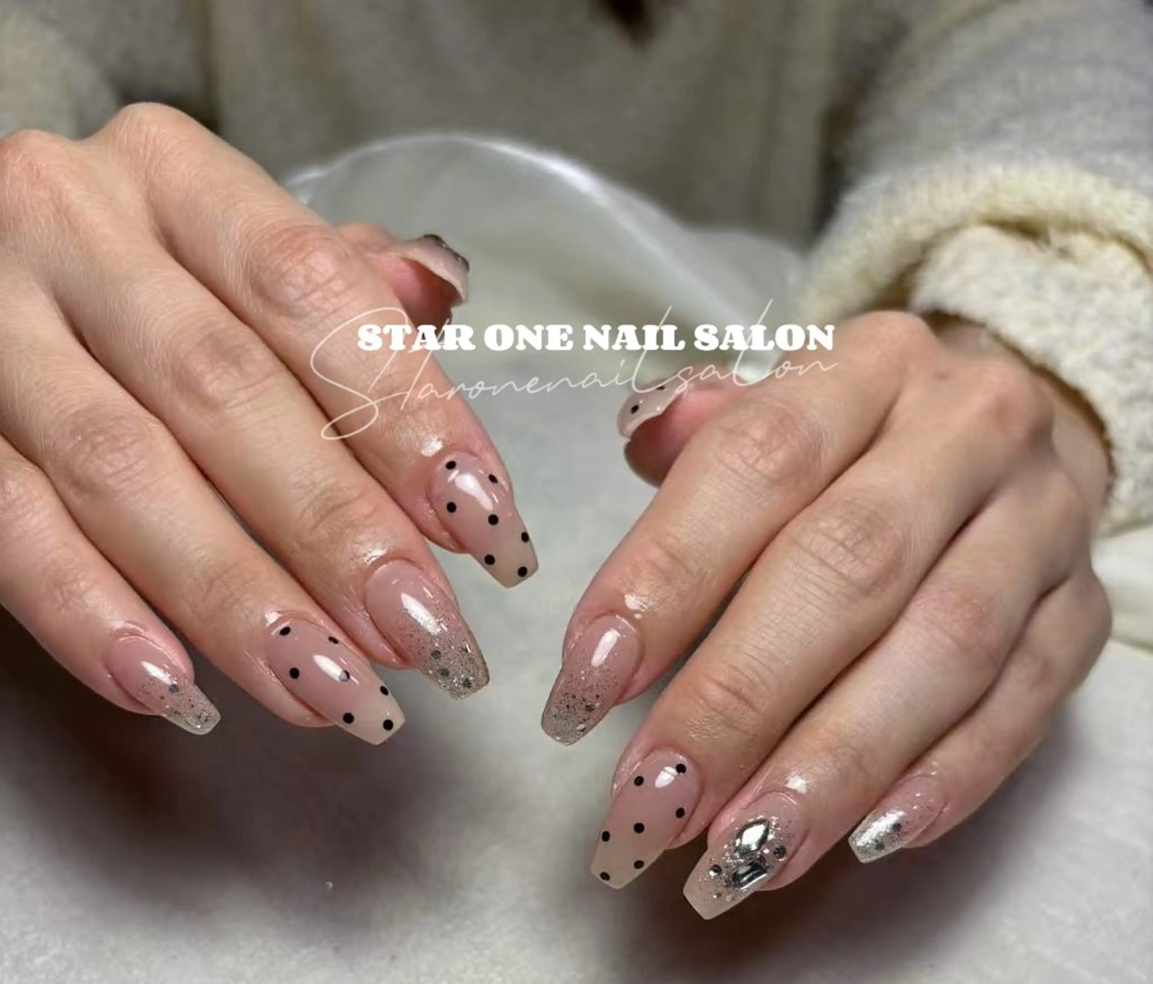 ネイル ドット ハンドネイル 星 あみのネイルデザイン