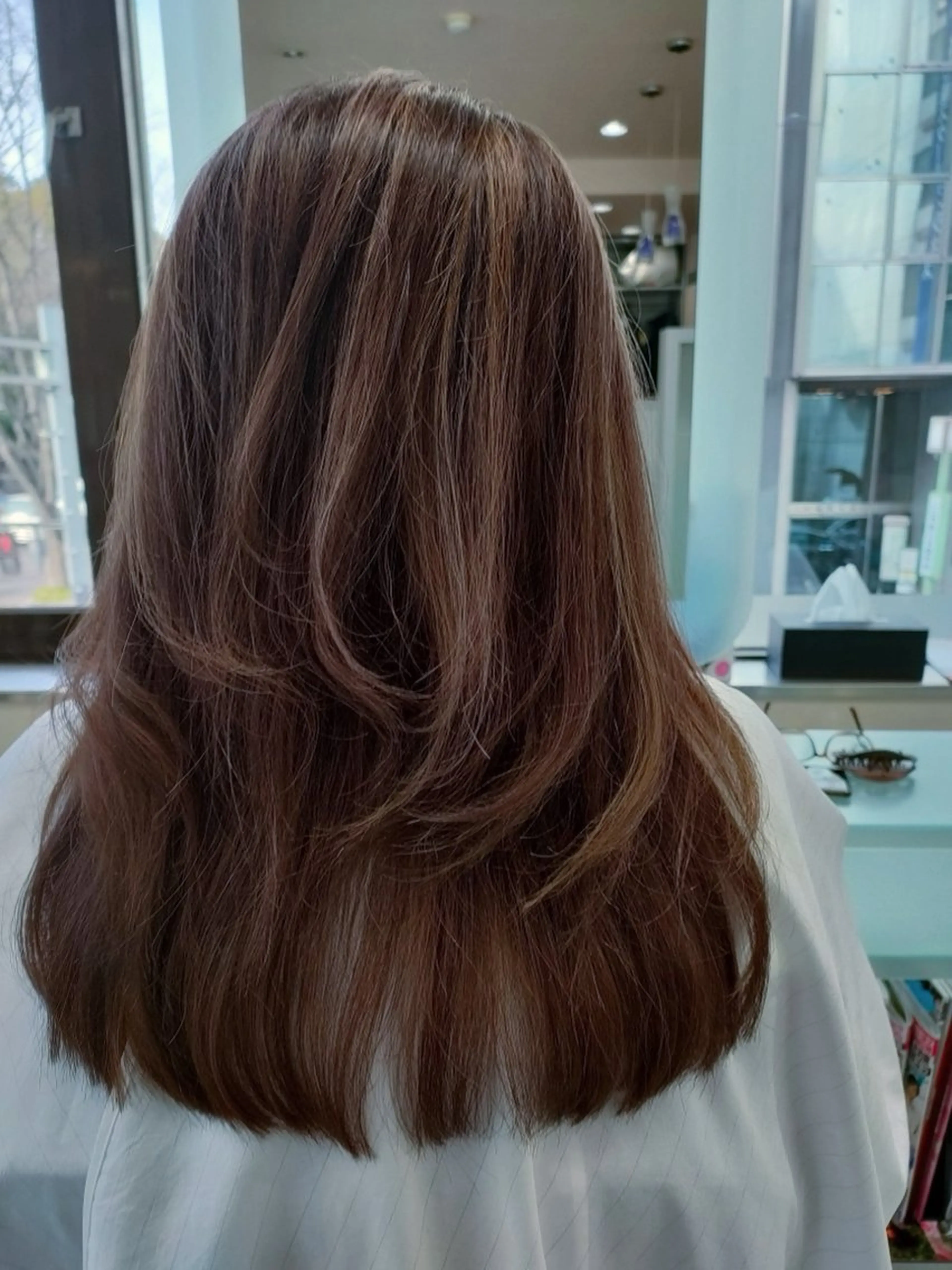 ロング カラー ブラウンカラー au美容室所属・au栄矢場町 水素髪質改善Tのヘアスタイル