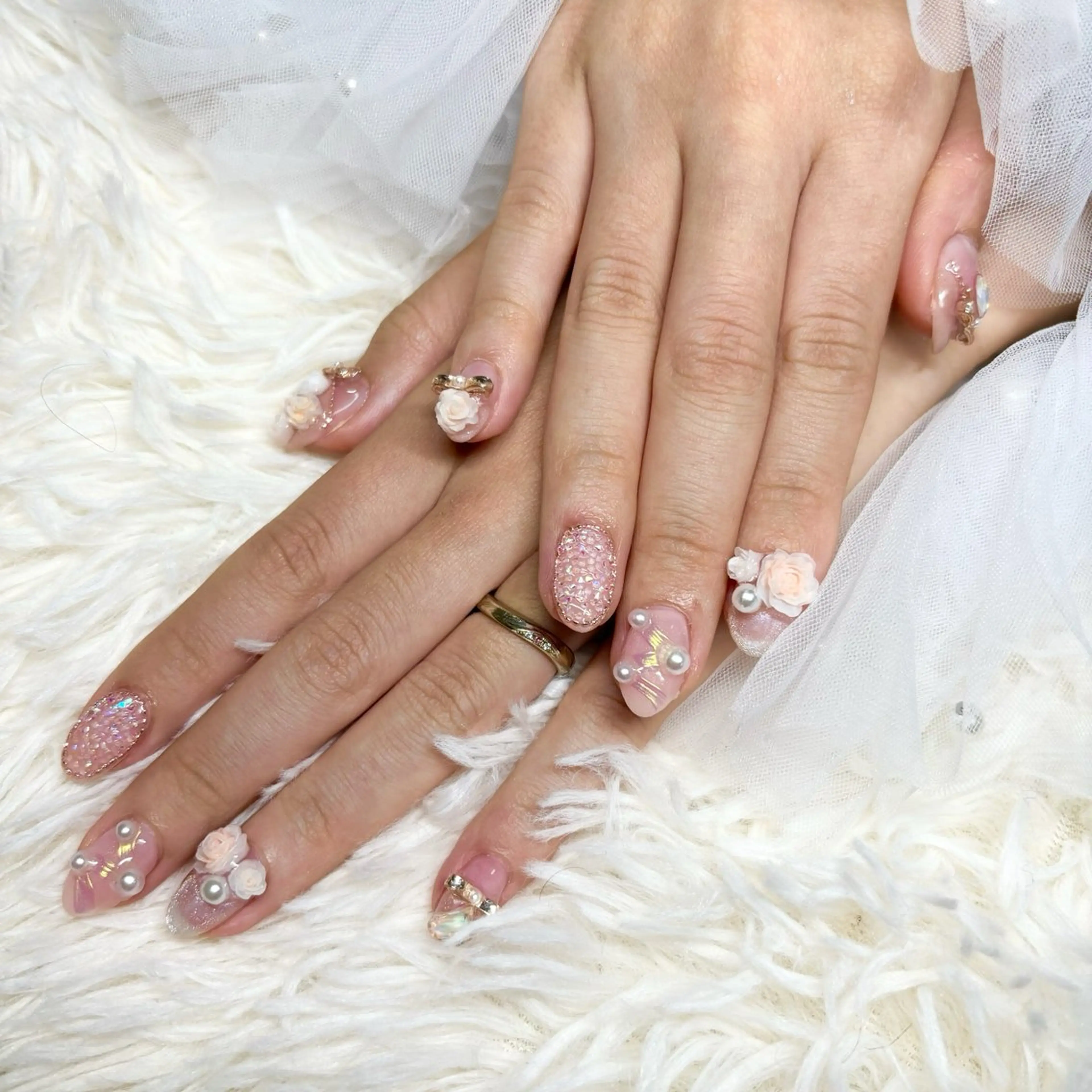 ネイル ブライダルネイル ハンドネイル nail salon Ecrin所属・前島 稀歩のネイルデザイン