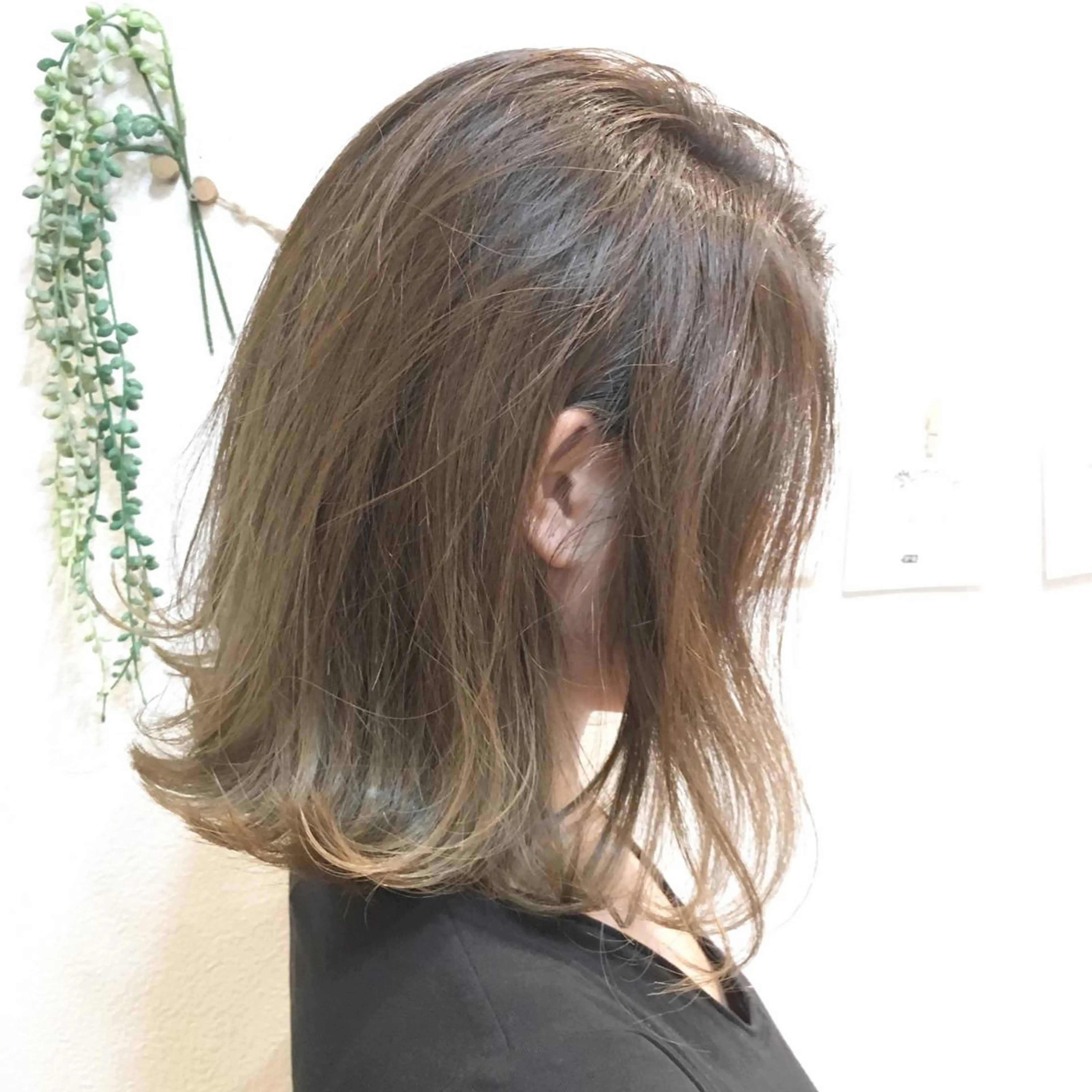 ミディアム ショート、ボブ シマダマサトのヘアスタイル