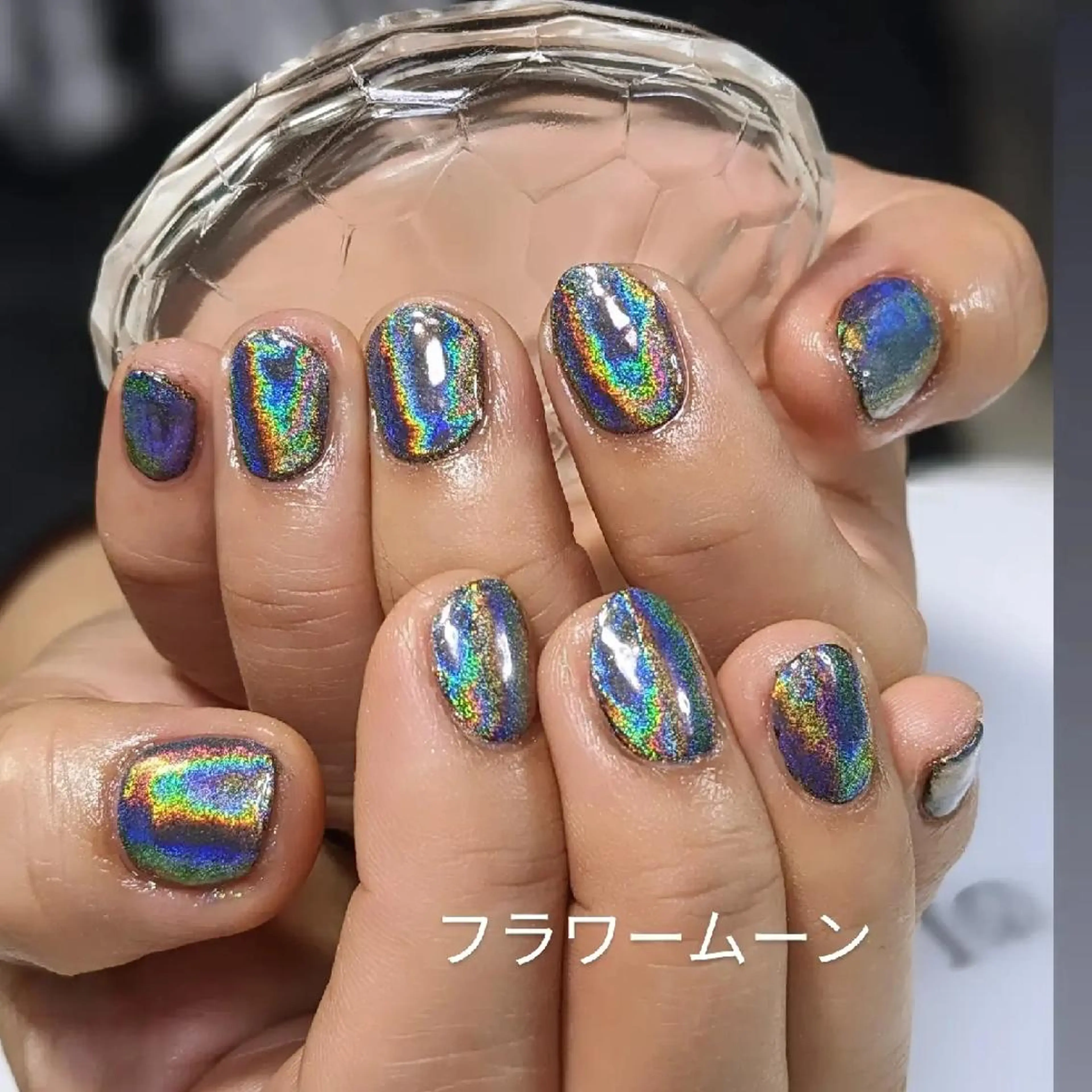 ネイル ミラーネイル フラワー ムーンのネイルデザイン