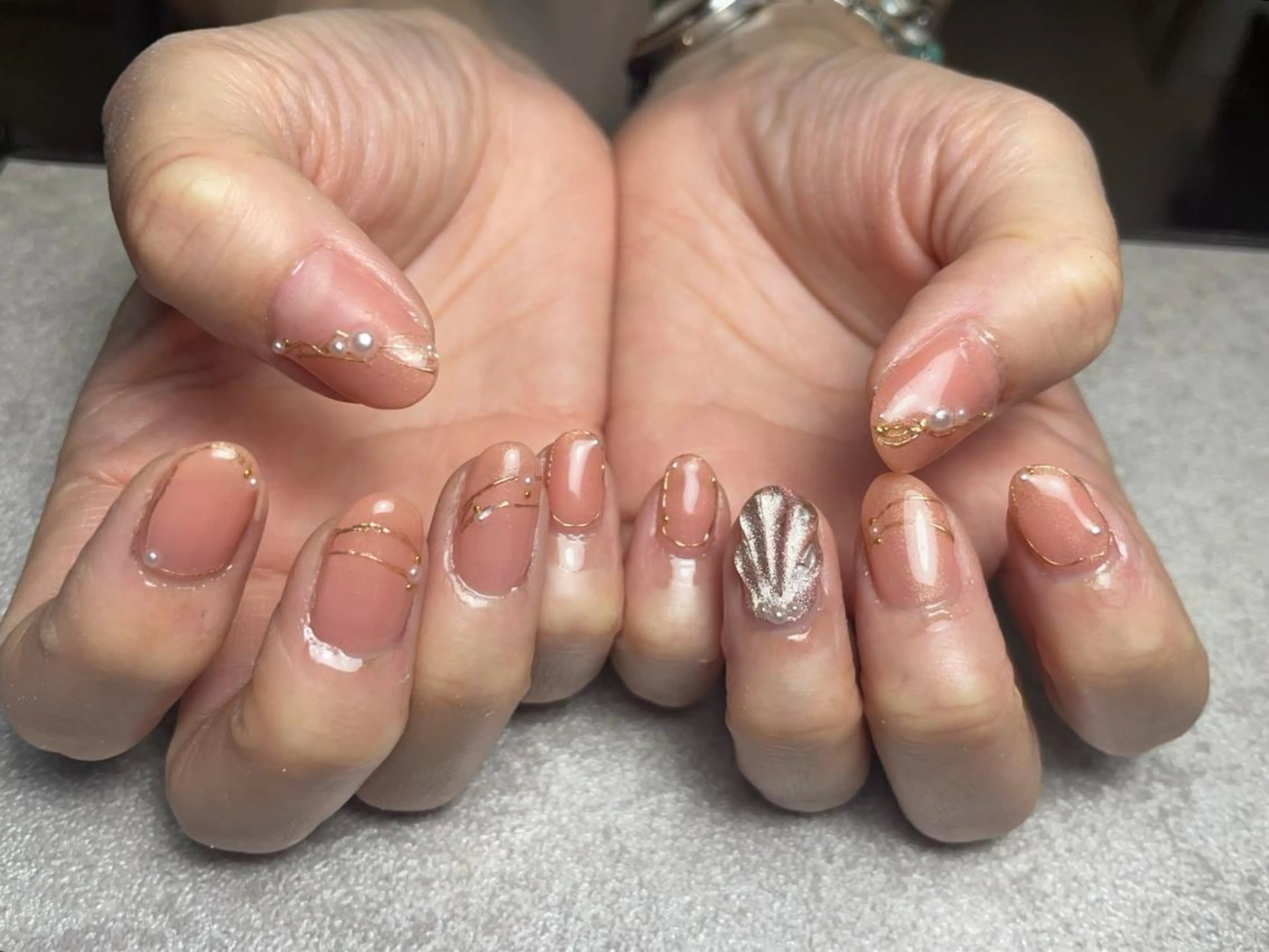 ネイル ミラーネイル ワンカラーネイル ハンドネイル BLANCEnail所属・BLANCnail yuuのネイルデザイン
