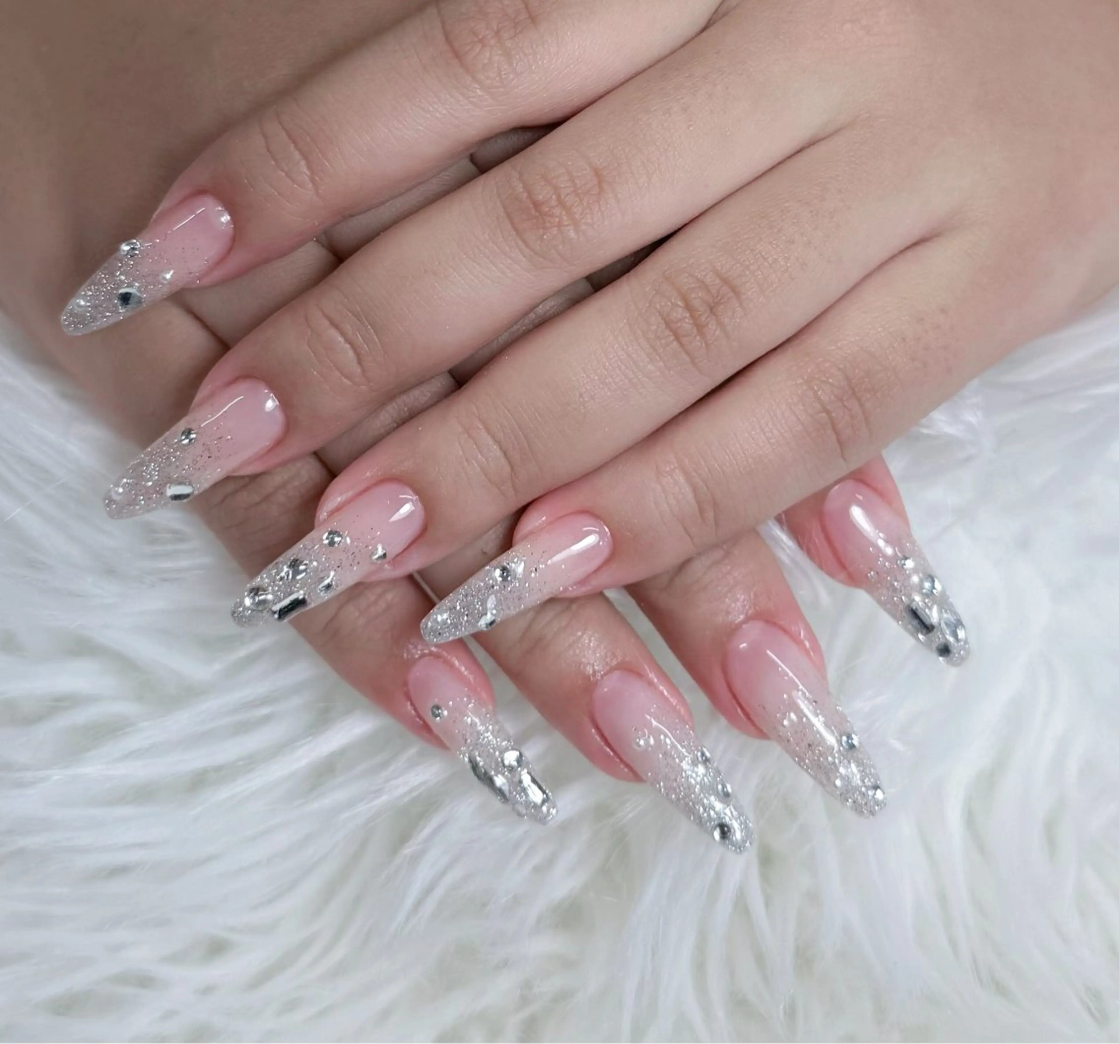 ネイル ENSalon 愛佳のネイルデザイン