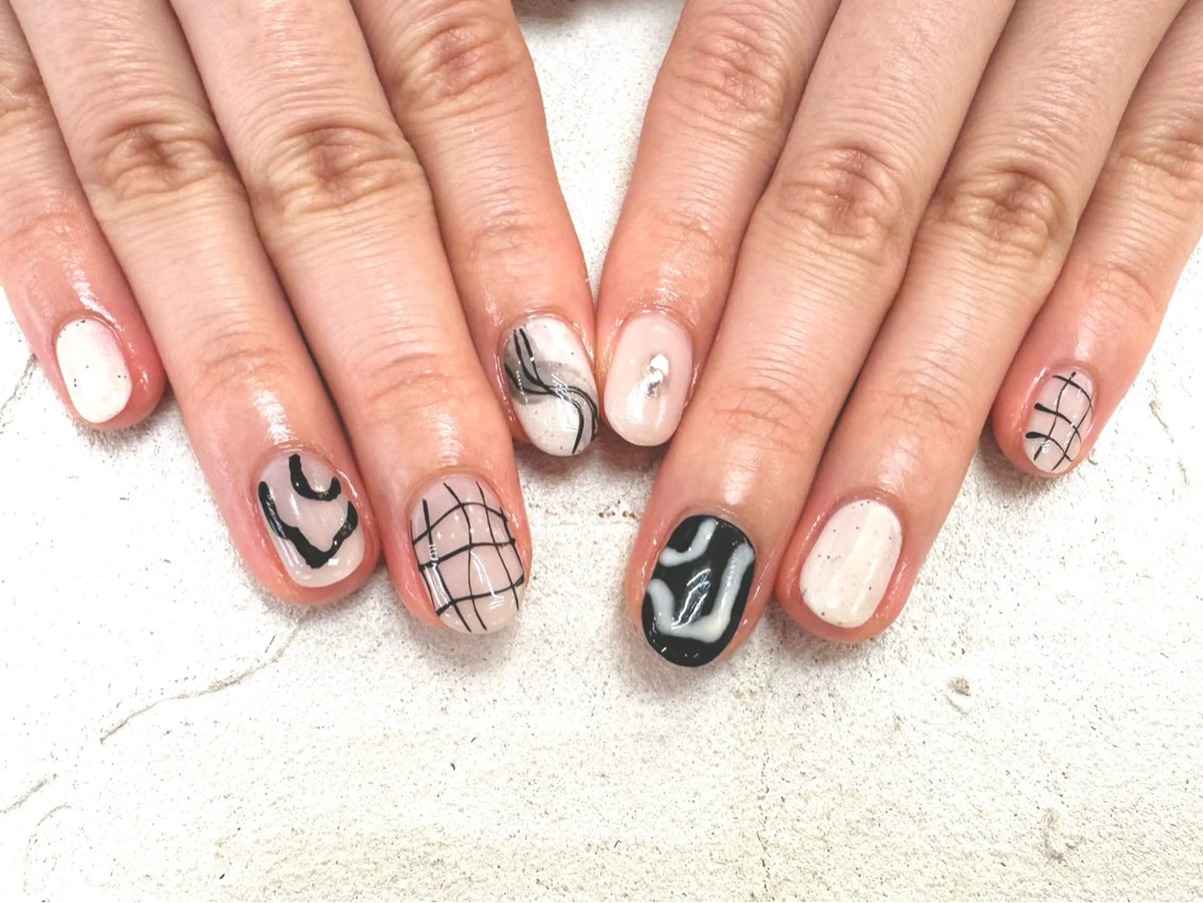 ネイル ニュアンスネイル ハンドネイル ひなの🌻hina nail自宅サロンのネイルデザイン