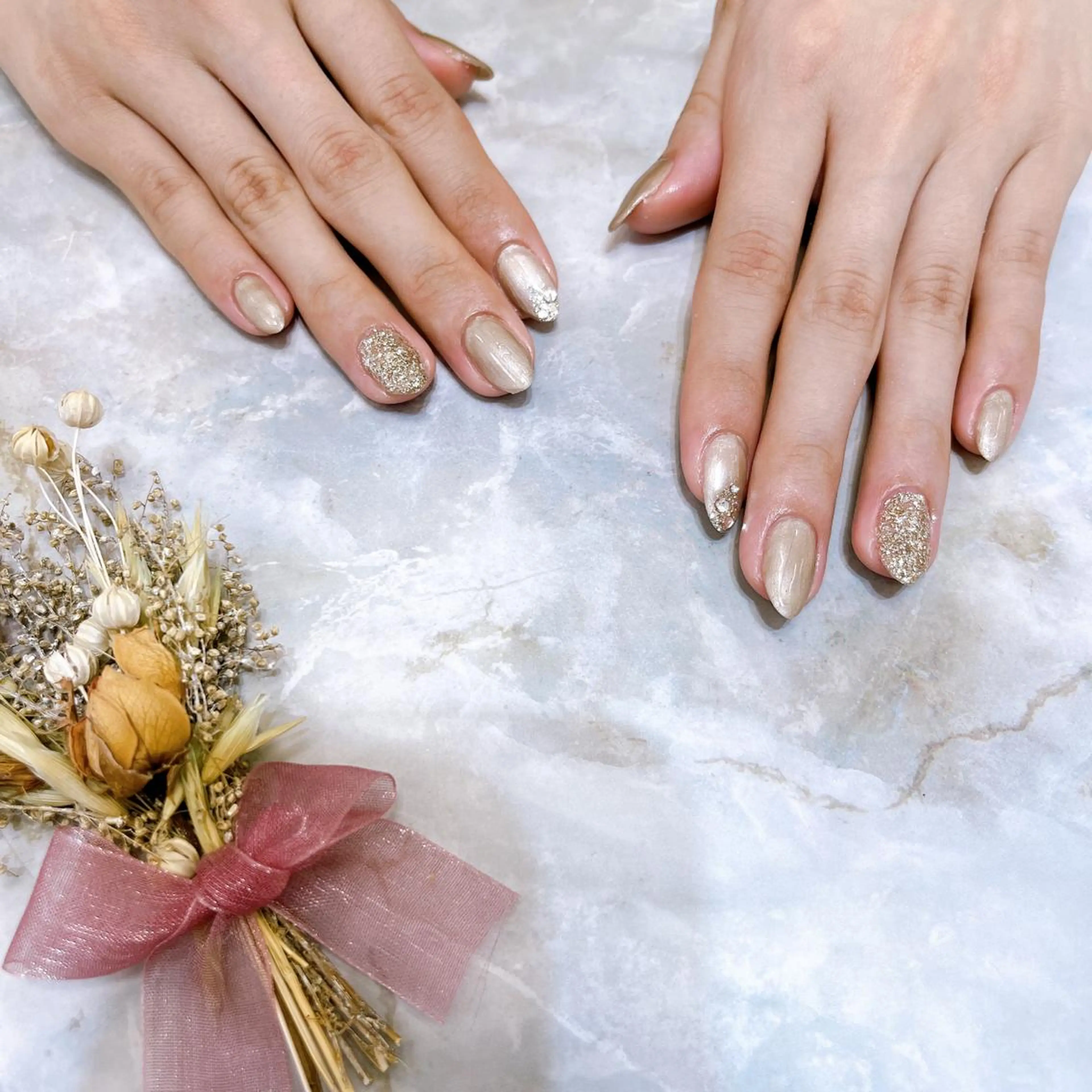 ネイル アートネイル ジェルネイル 氷ネイル・うるうるネイル キラキラネイル オフィスネイル ♾nail 恵美のマツエク・マツパデザイン