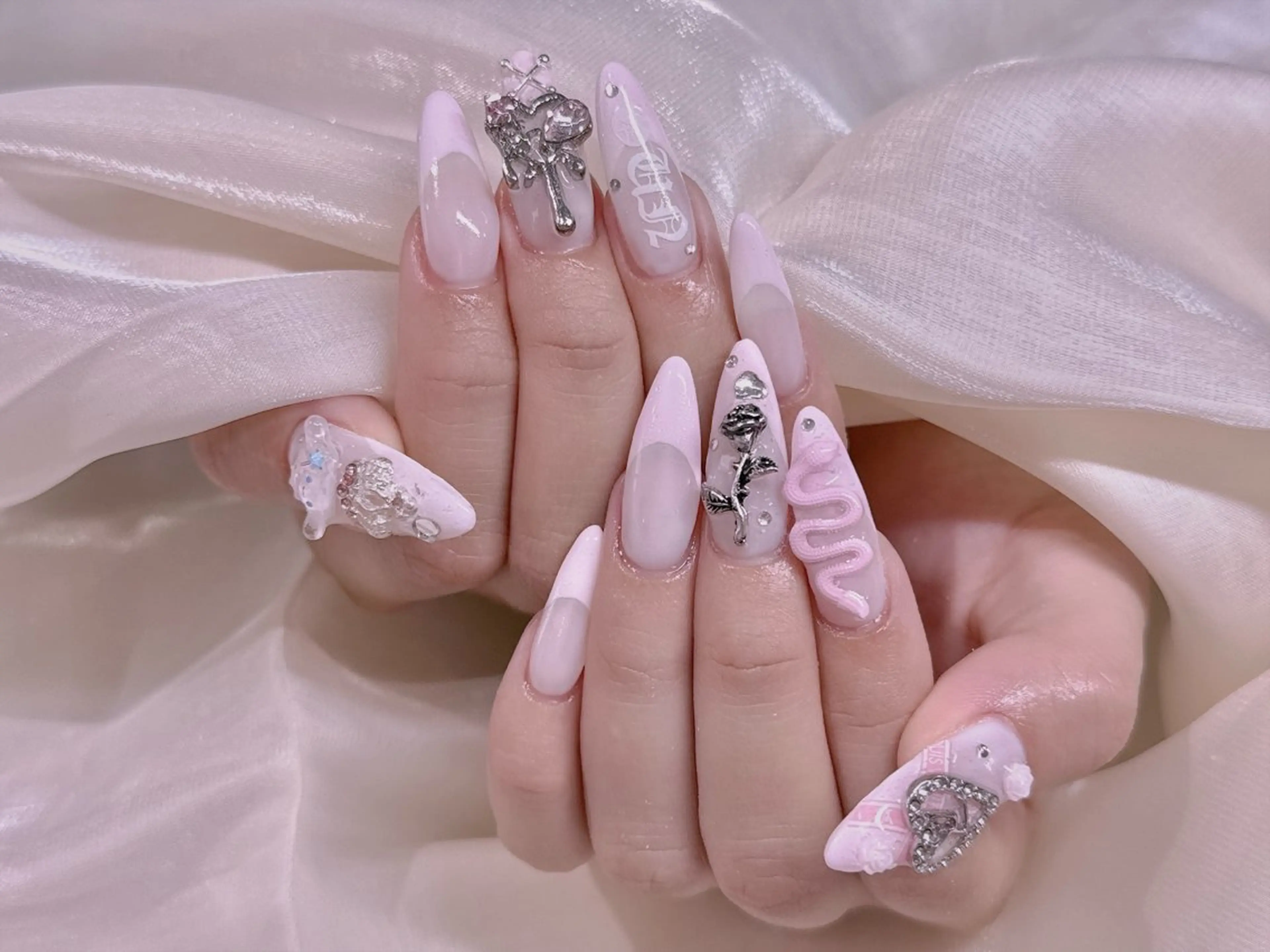 ネイル 長さだし専門店 M2　rikaのネイルデザイン