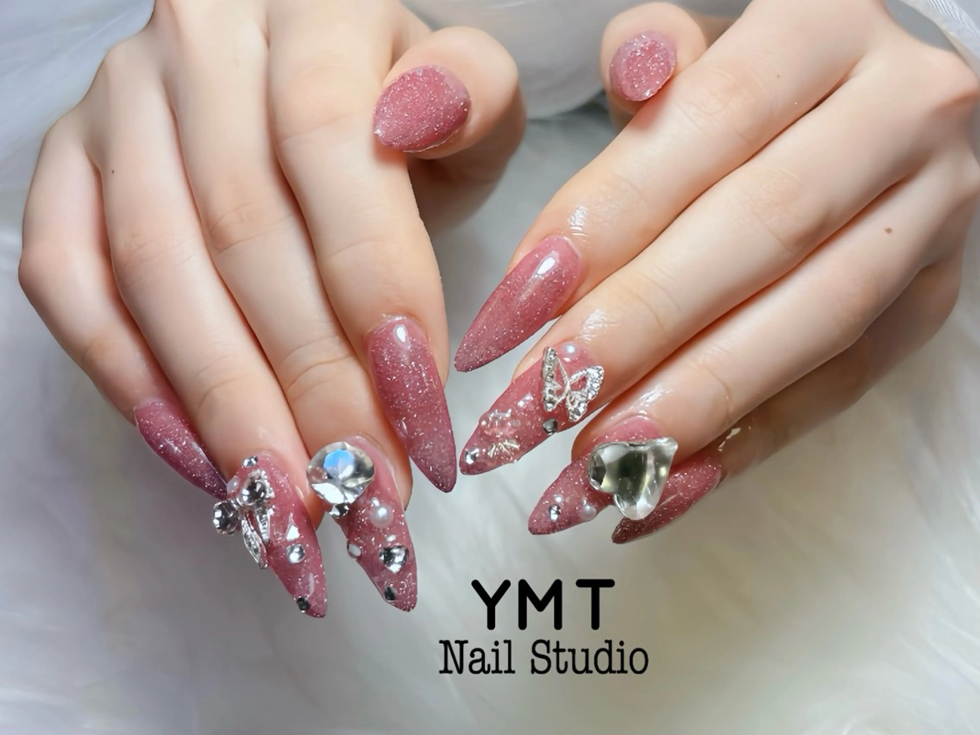 ネイル 長さ出し フットネイル ジェルネイル 韓国ネイル マグネットネイル ハンドネイル YMT NailStudio所属・YMT NailStudioのネイルデザイン