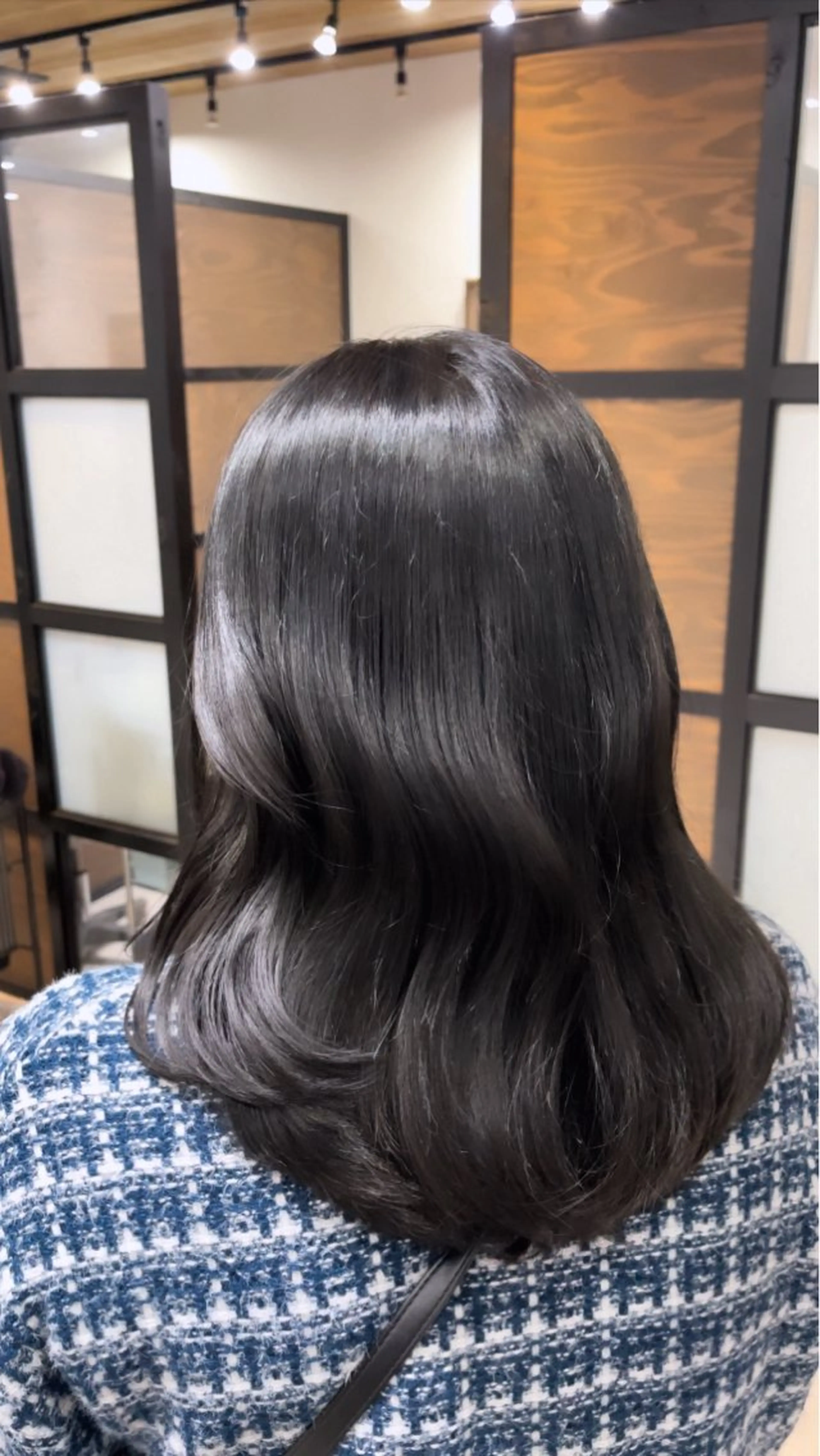 セミロング 朝5分でキマる艶髪 ／ヤマダのヘアスタイル