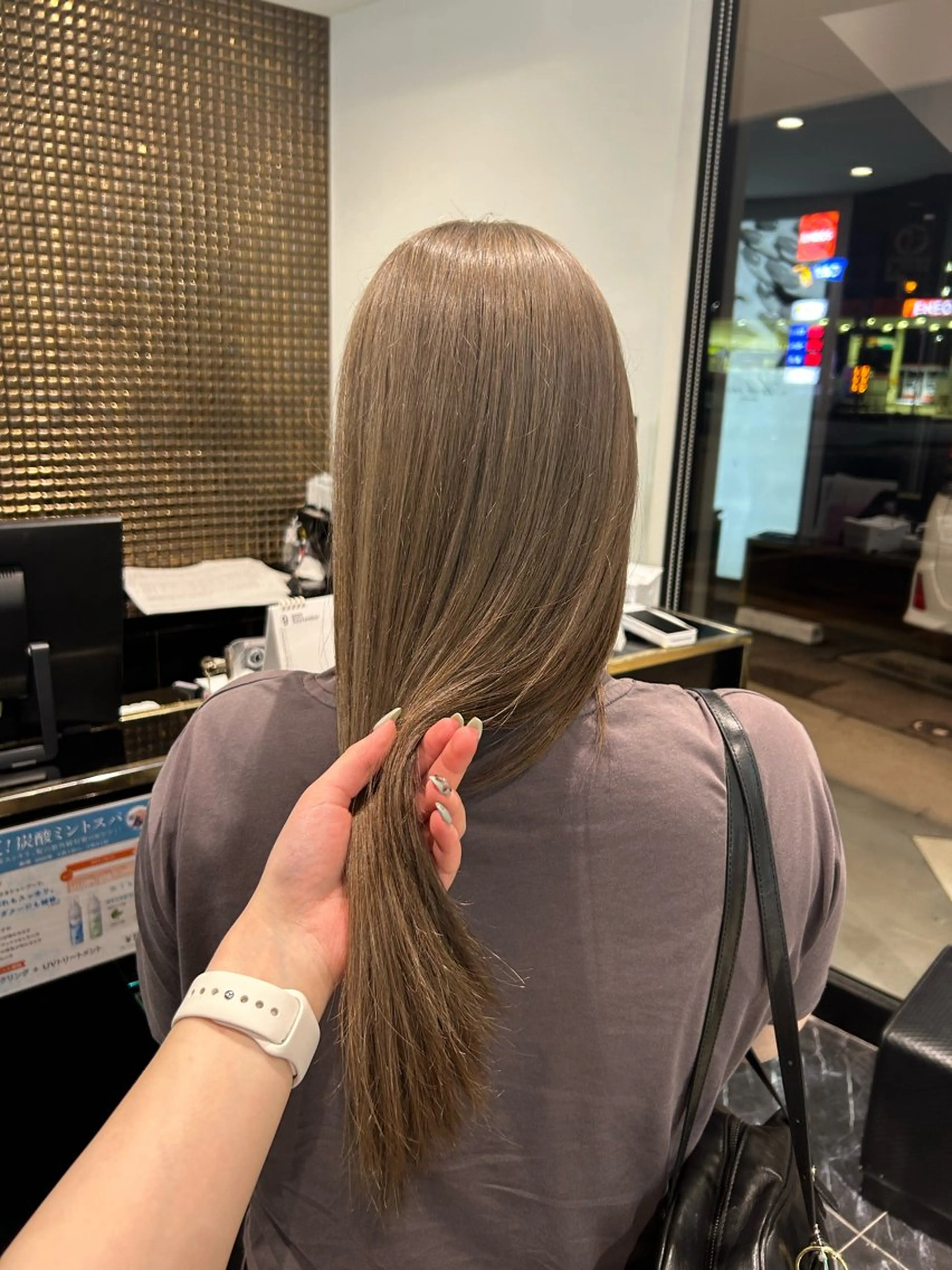 1ブリーチ＋カラー＋トリートメントの写真