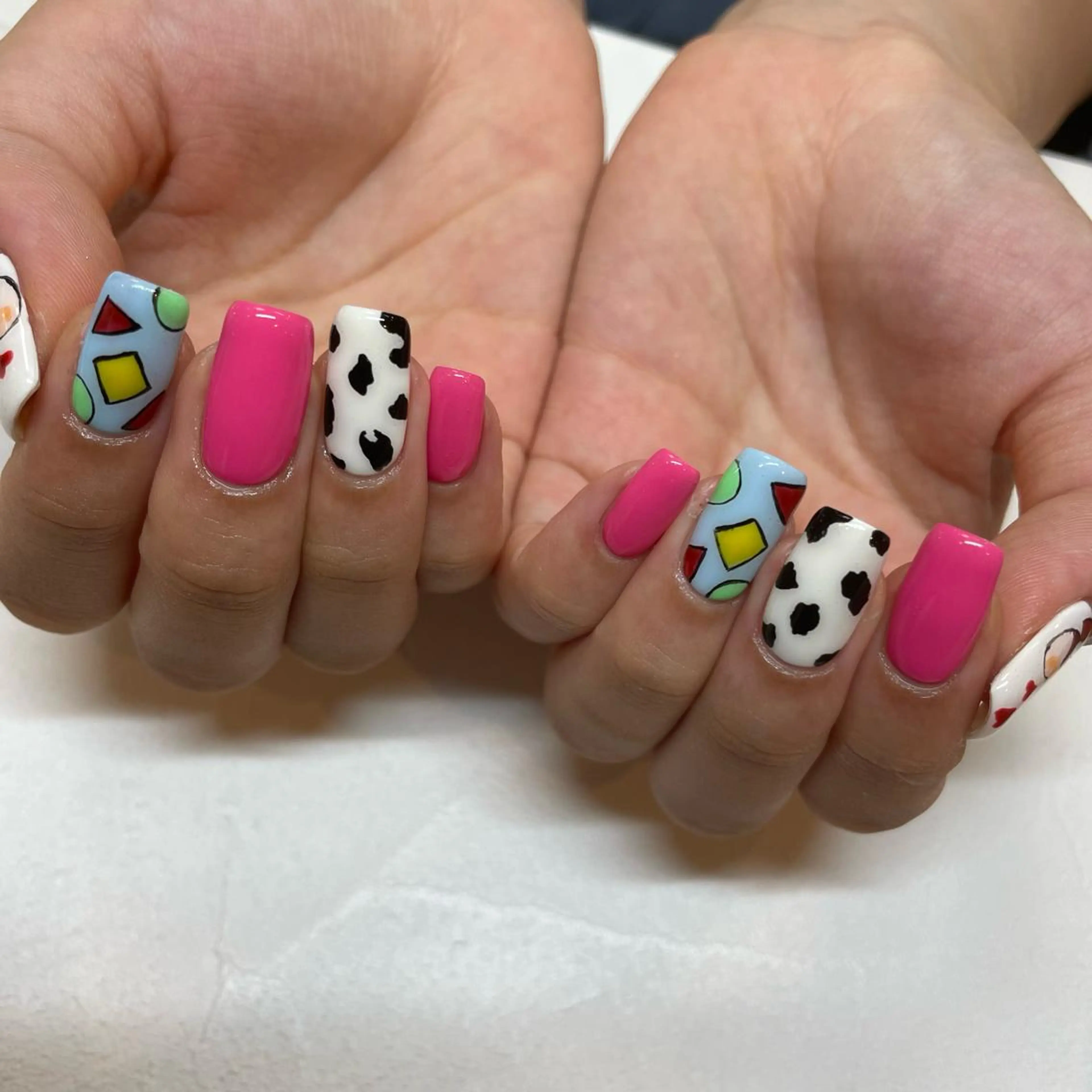 セミロング ネイル Re:st〔リスト〕所属・ayane Re:st〔リスト〕のネイルデザイン