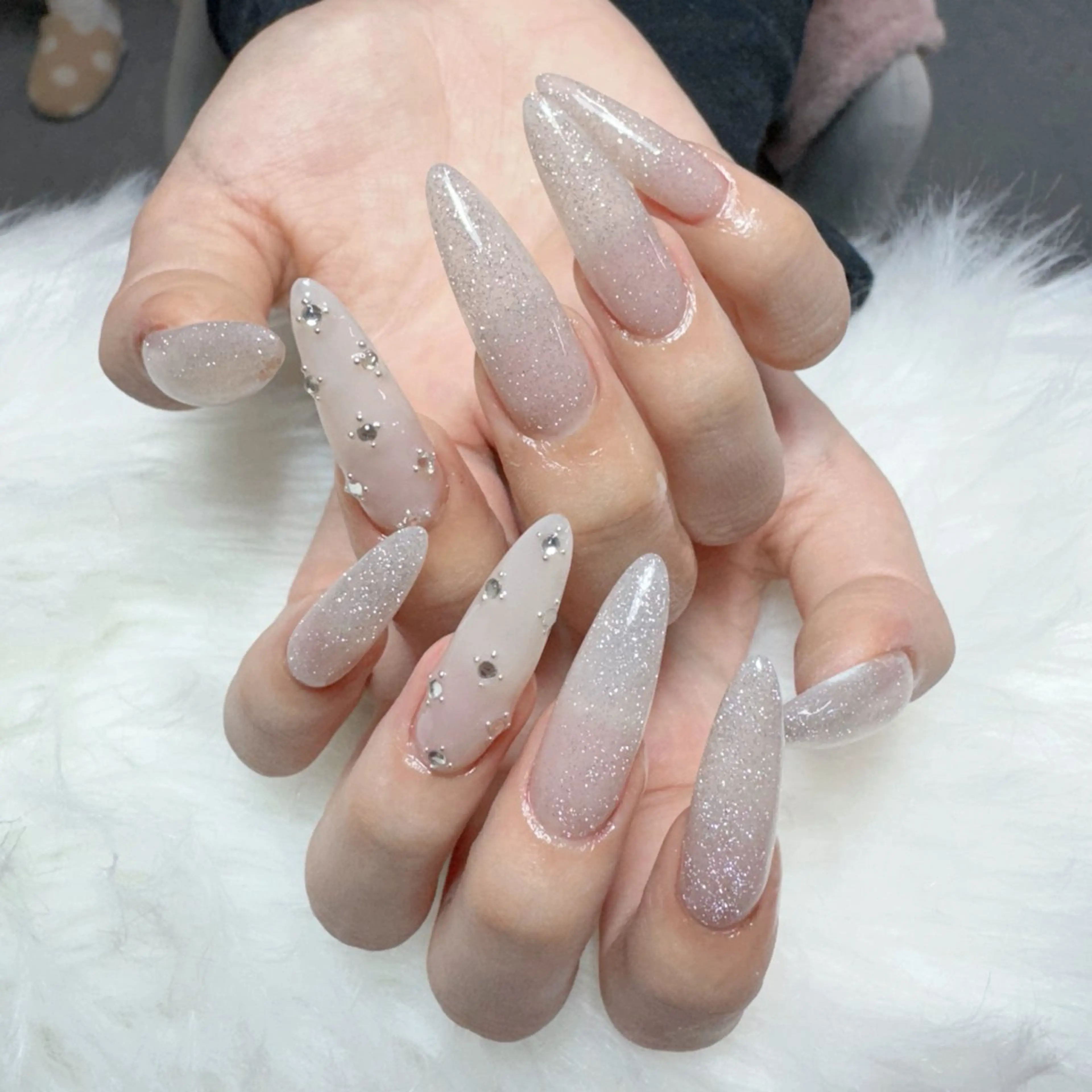 ネイル ハンドネイル 🎀nana🫧 ワンホンネイル🎀のネイルデザイン