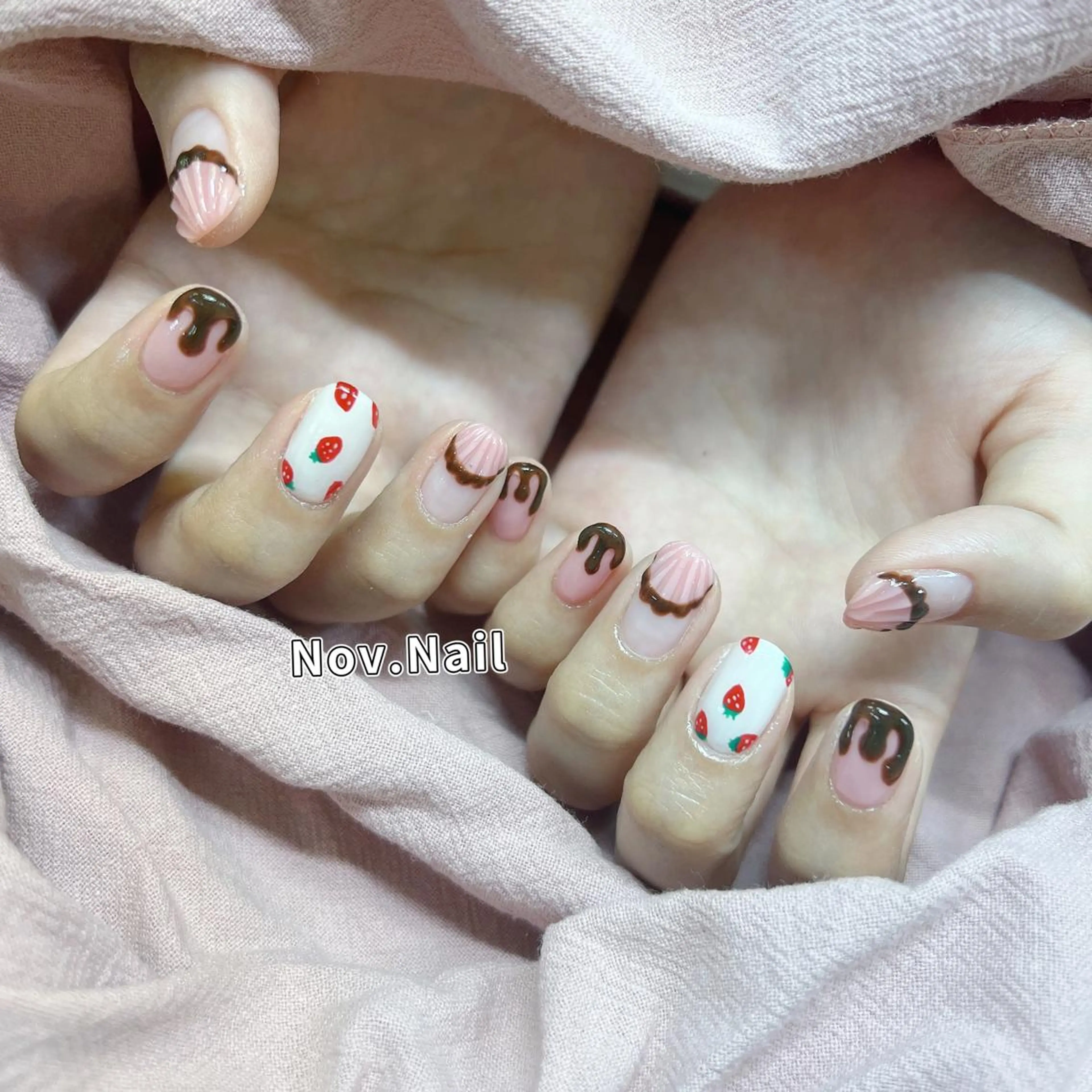 ネイル ハンドネイル ハンドケア Nov. ネイルサロンのネイルデザイン