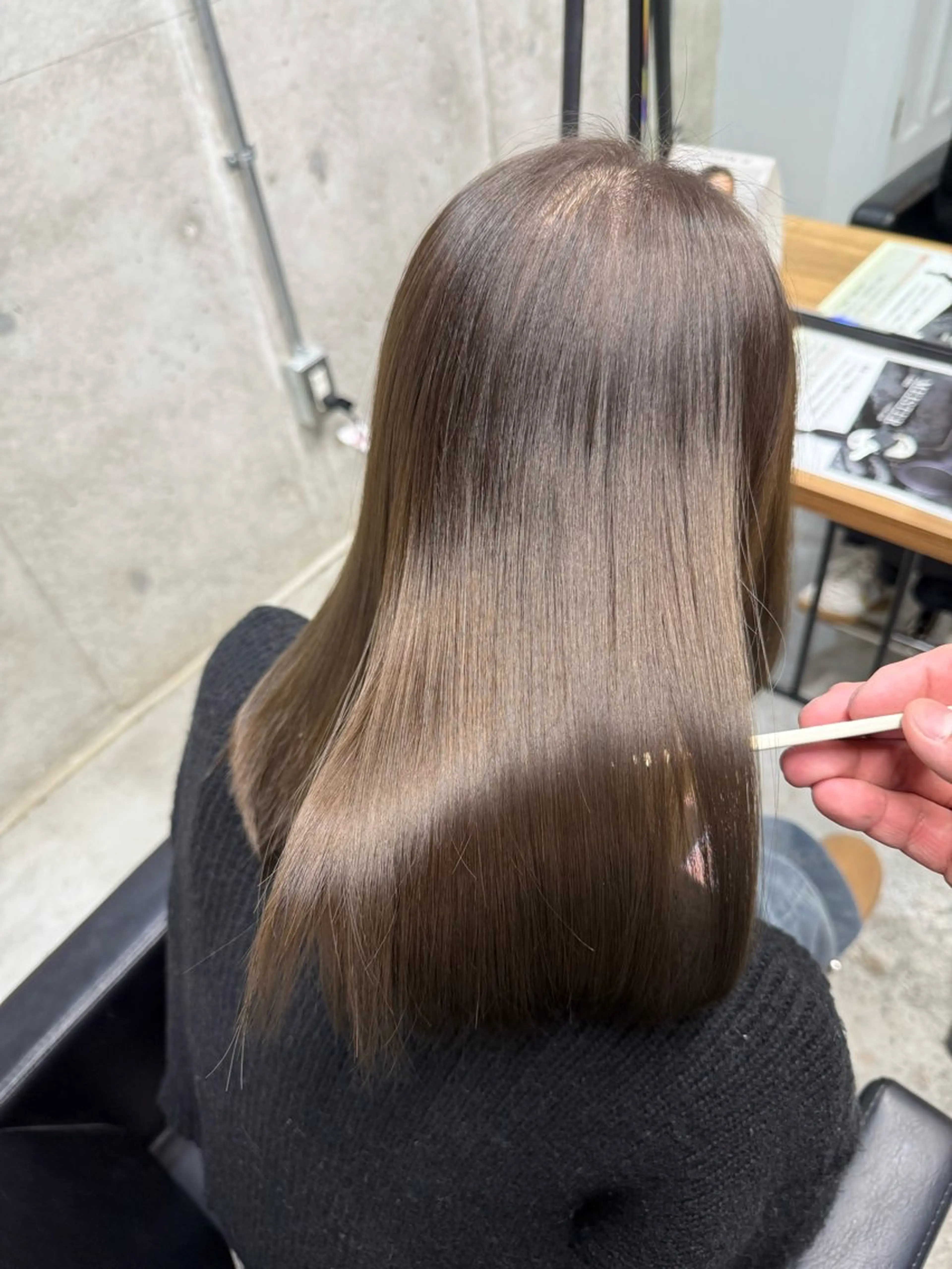 セミロング 縮毛矯正 lafit YURITOのヘアスタイル