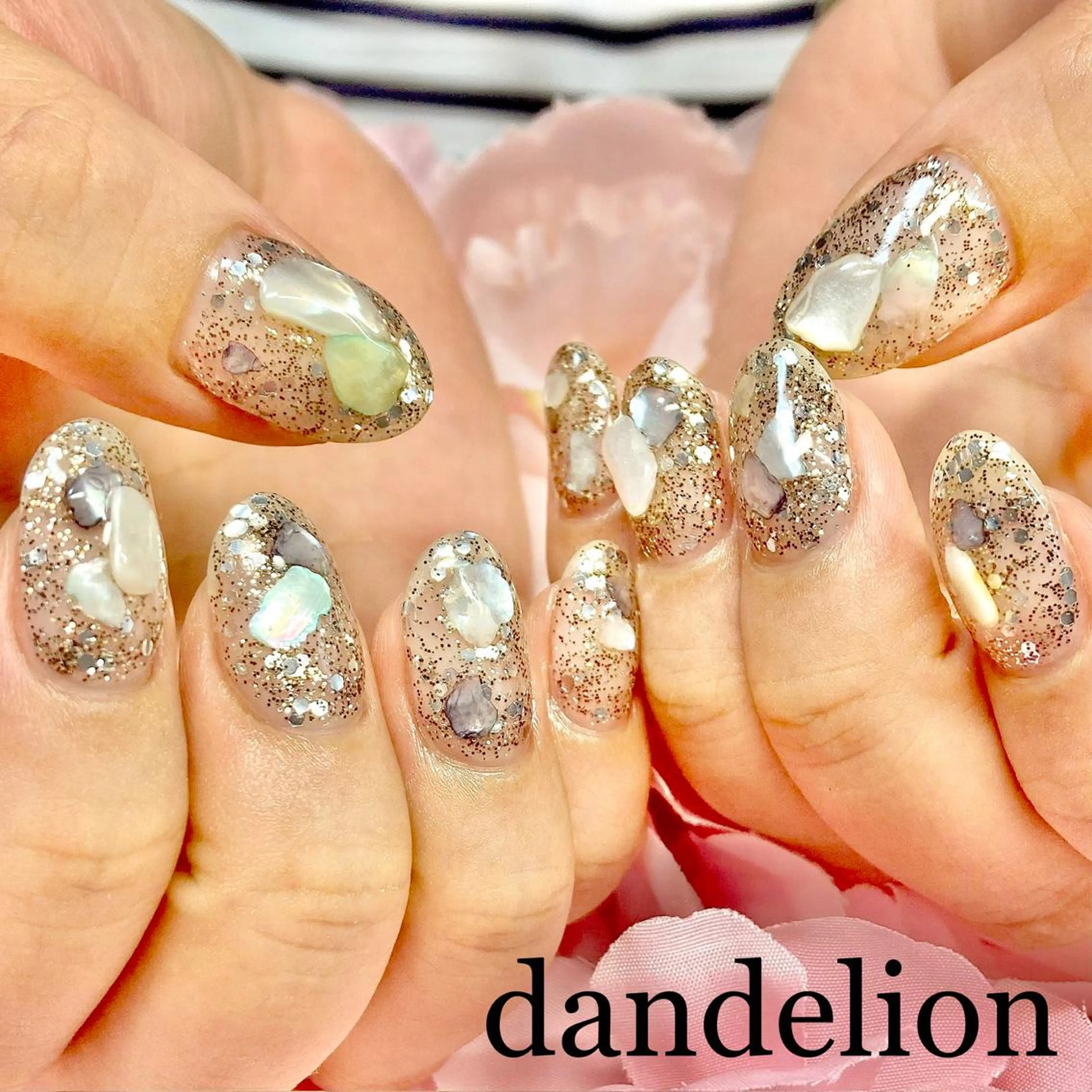 ネイル ハンドネイル ハンドケア dandelion ダンデライオンのネイルデザイン