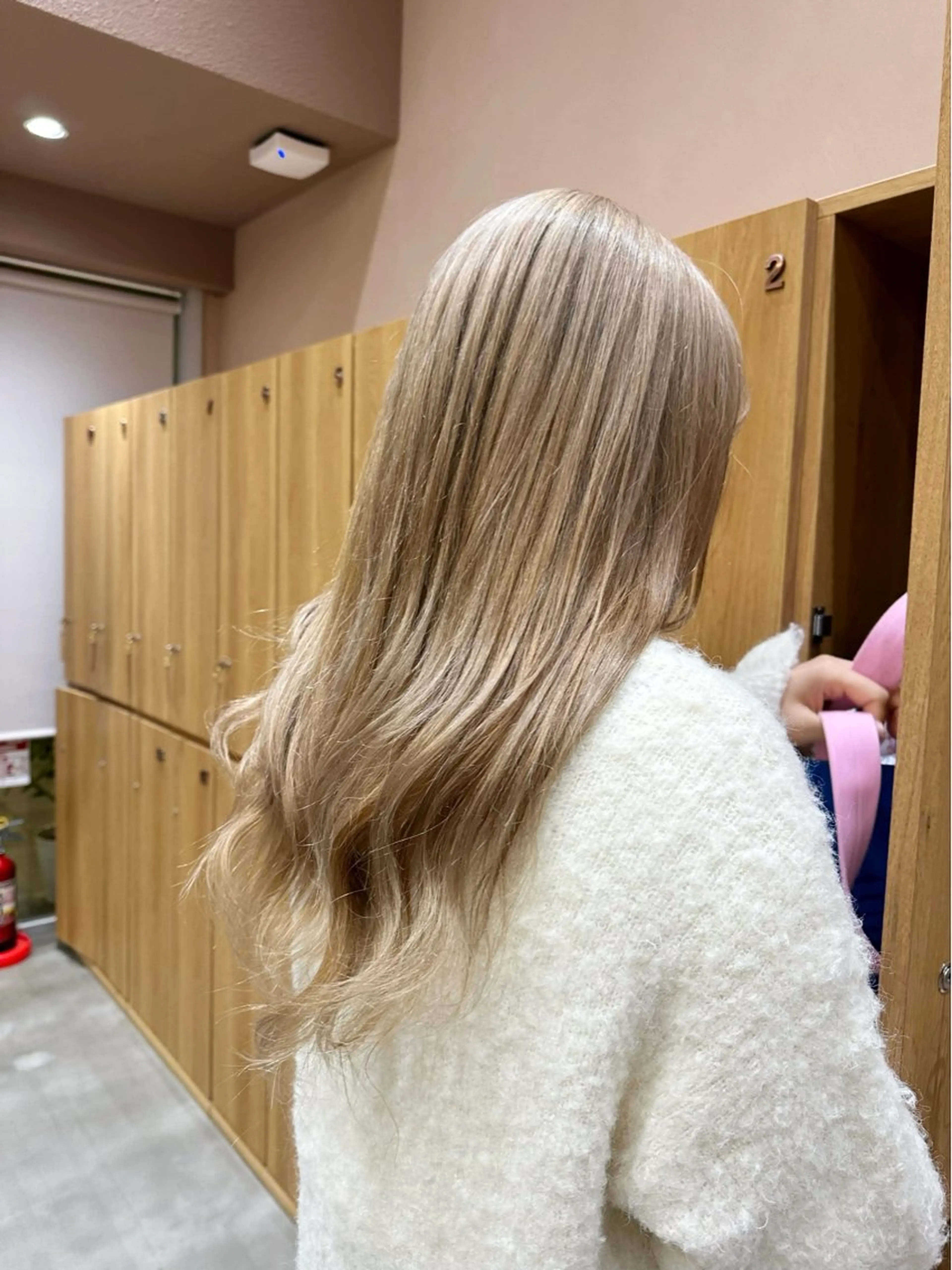 ロング カラー ブリーチ グレージュ 💖🌷越後 遥🌷💖のヘアスタイル