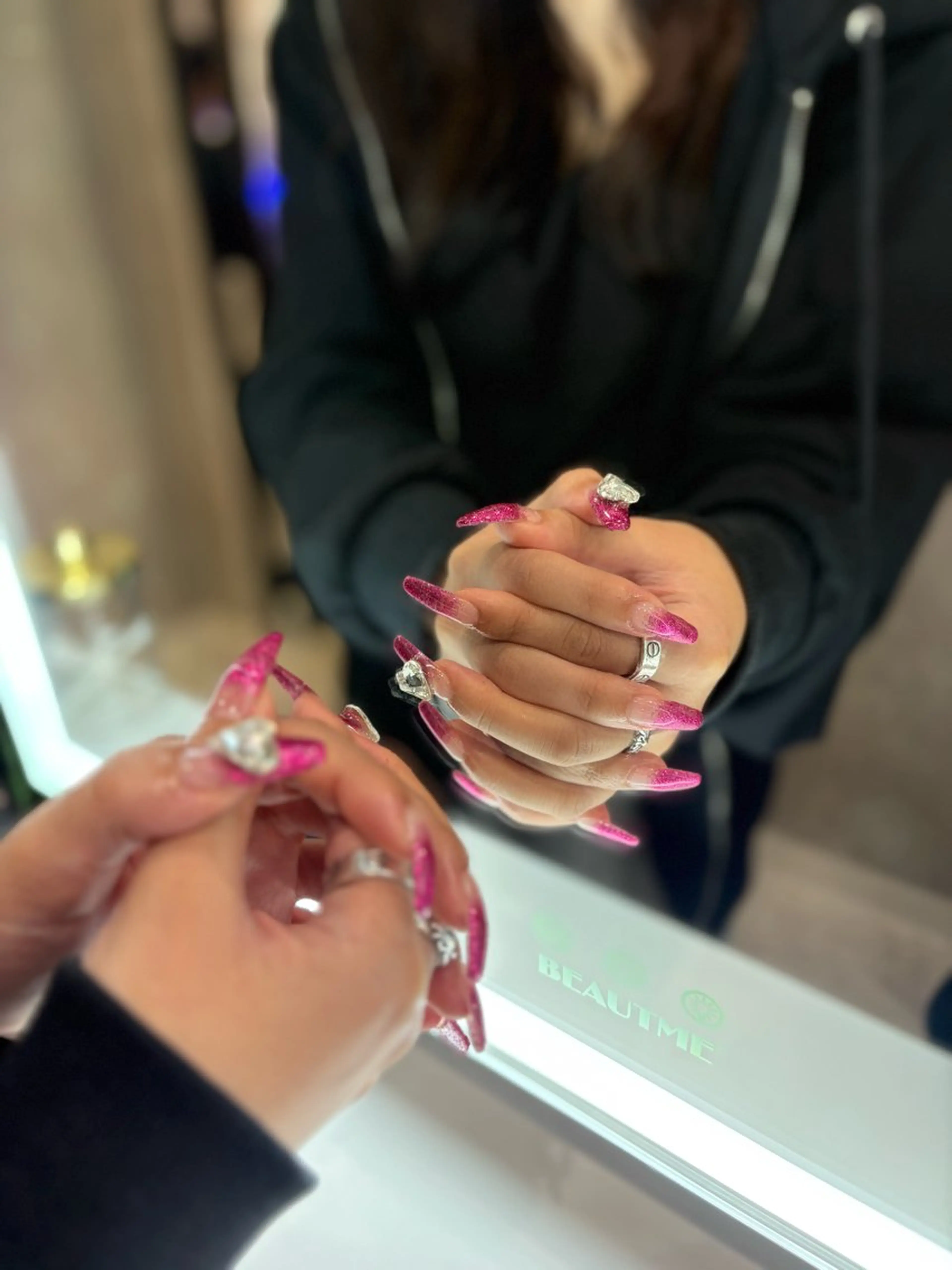 ネイル unibeauty &nailsalon所属・Uni. kのネイルデザイン