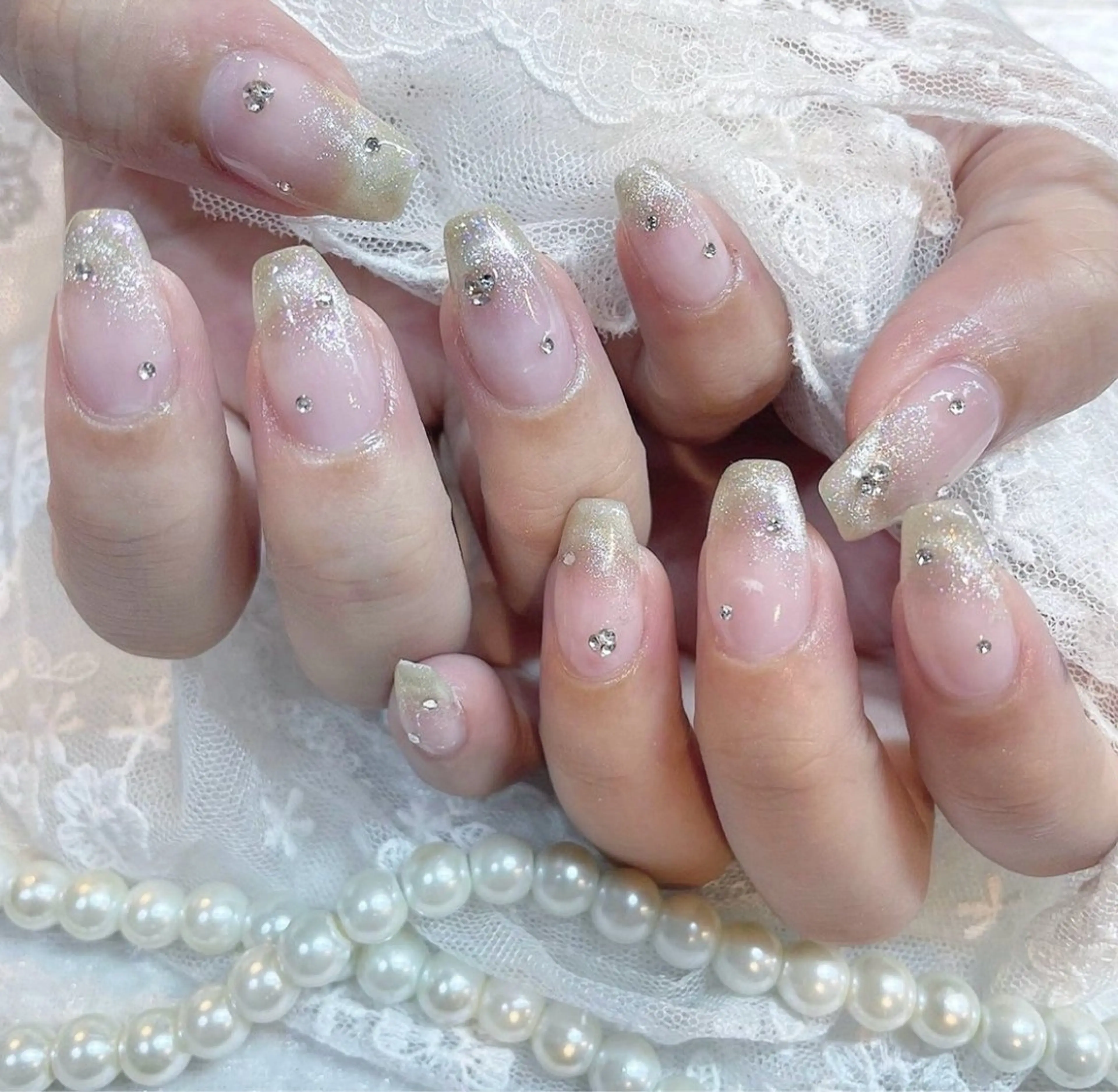 ネイル フレンチネイル ジェルネイル 韓国ネイル マグネットネイル マグネットフレンチ ハンドネイル fiore nail 🦋のネイルデザイン