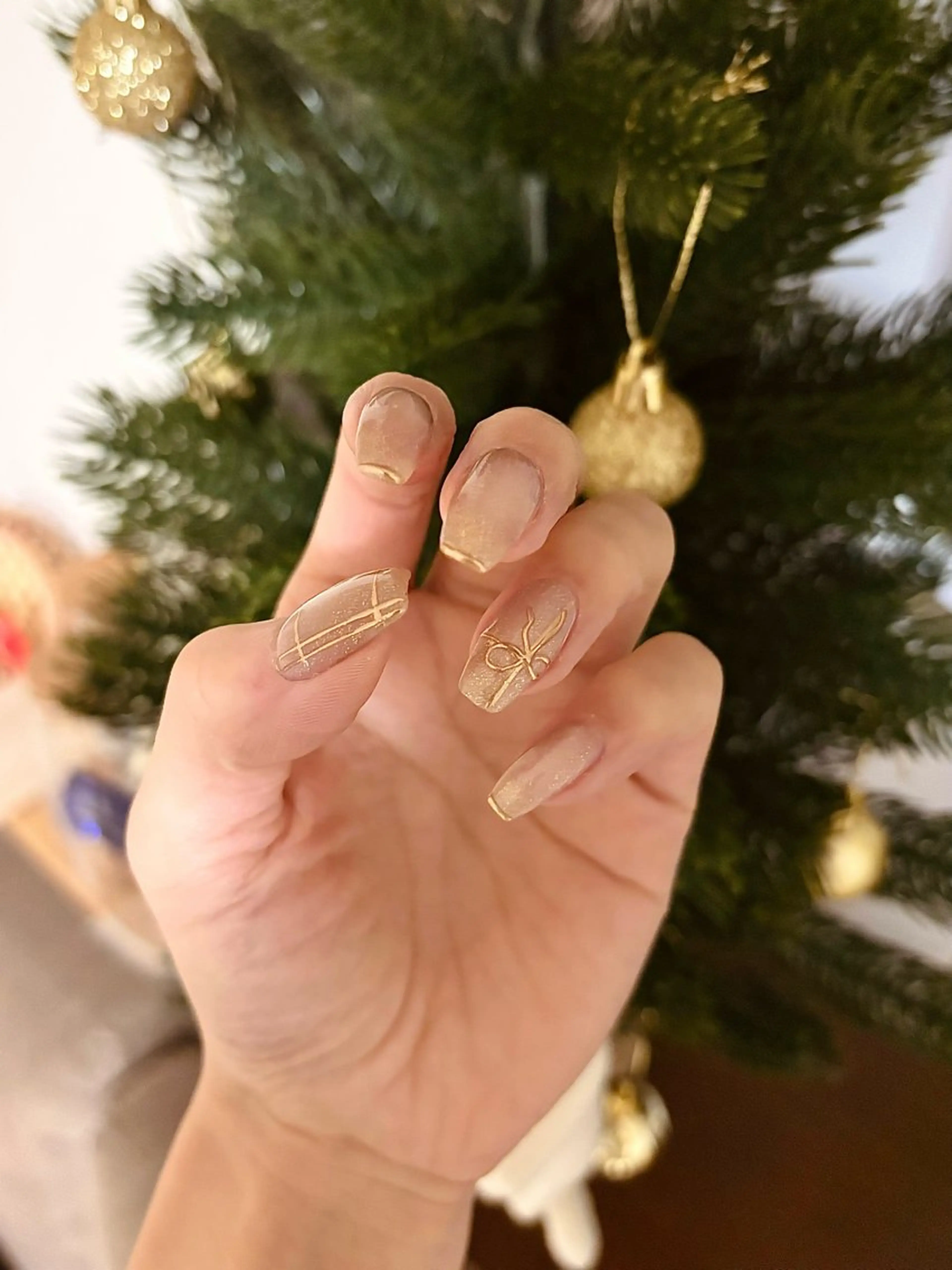 ネイル ハンドネイル Lull ネイル/ HBL/ハンドケアのネイルデザイン