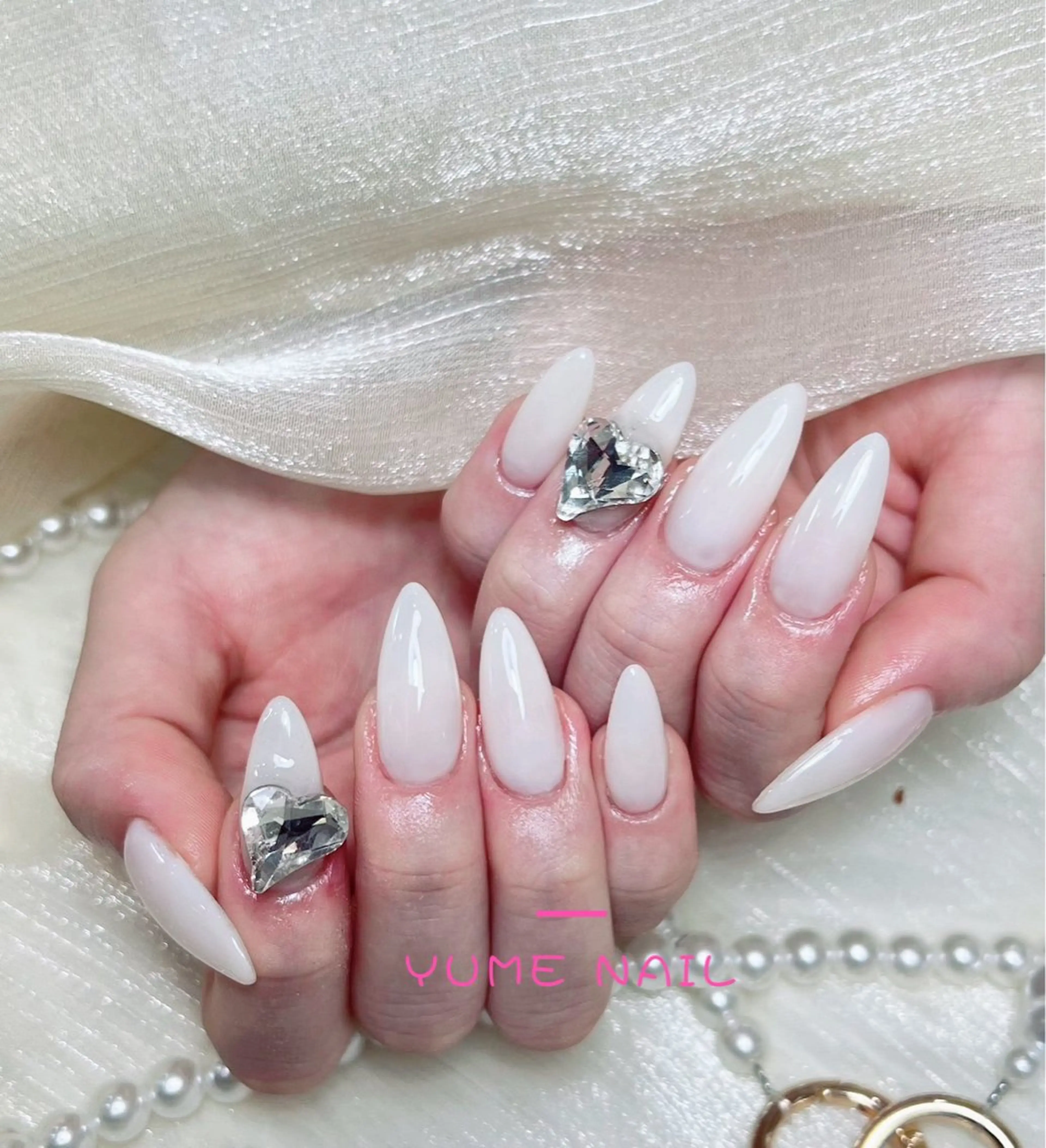 ミディアム ヒエン NAILのネイルデザイン