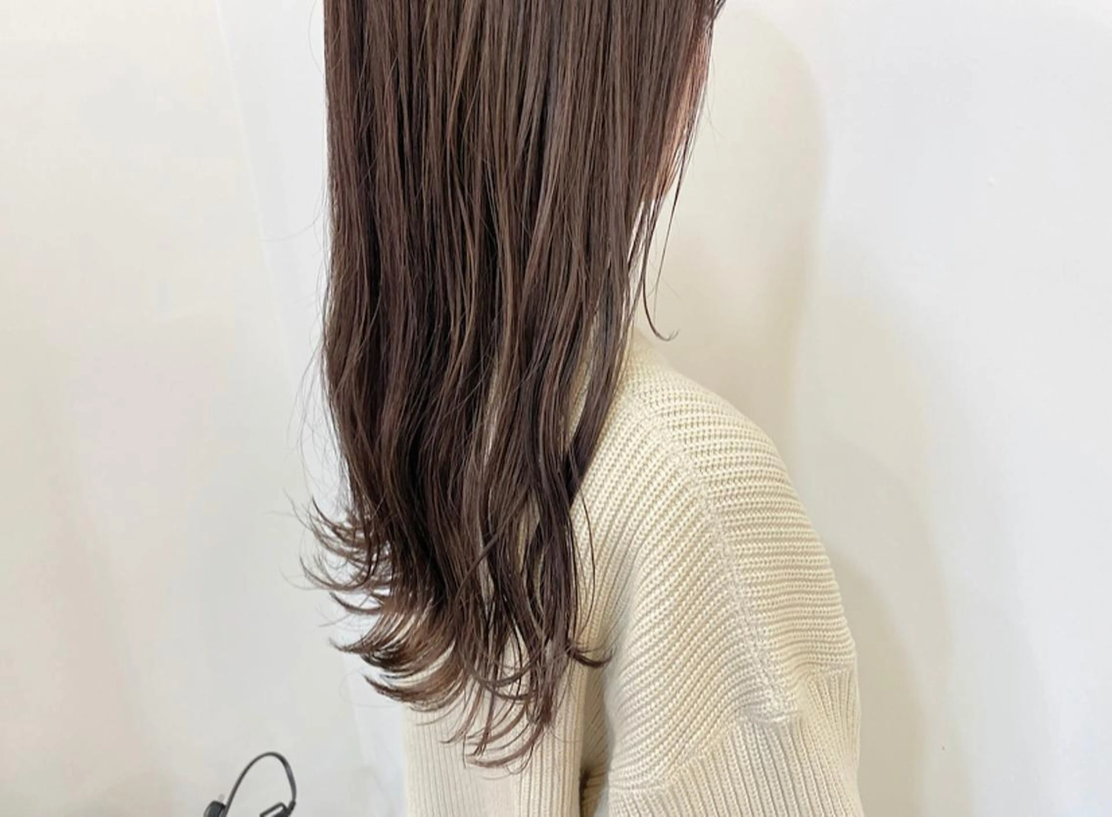 セミロング カラー アッシュ 透明感カラー ラベンダーカラー ラベンダーアッシュ パープルカラー カット ヘアカラー トリートメント 鈴木 翔梧のヘアスタイル