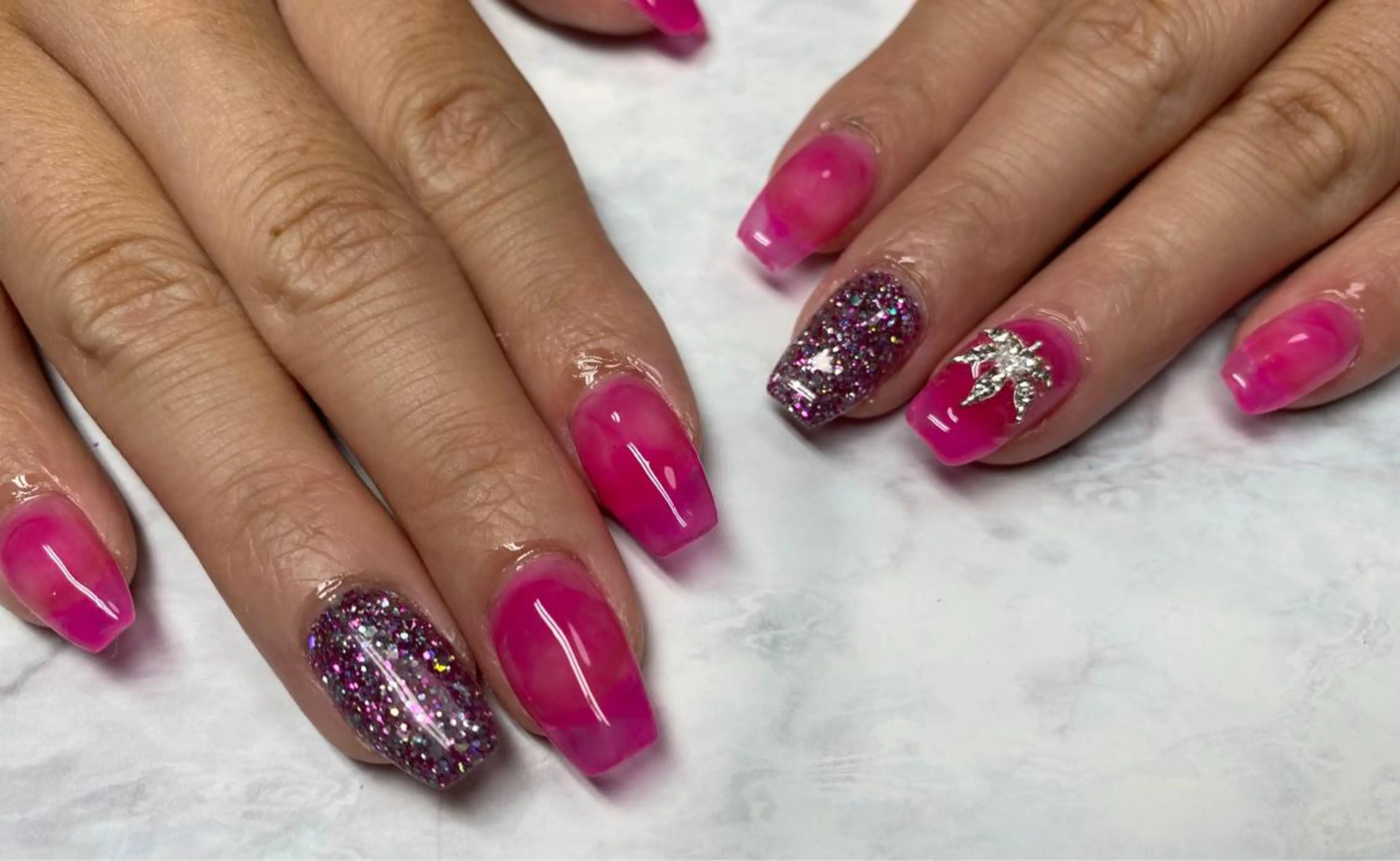 ネイル ハンドネイル フットネイル Mana‪ ‪·͜· ❤︎‬のネイルデザイン