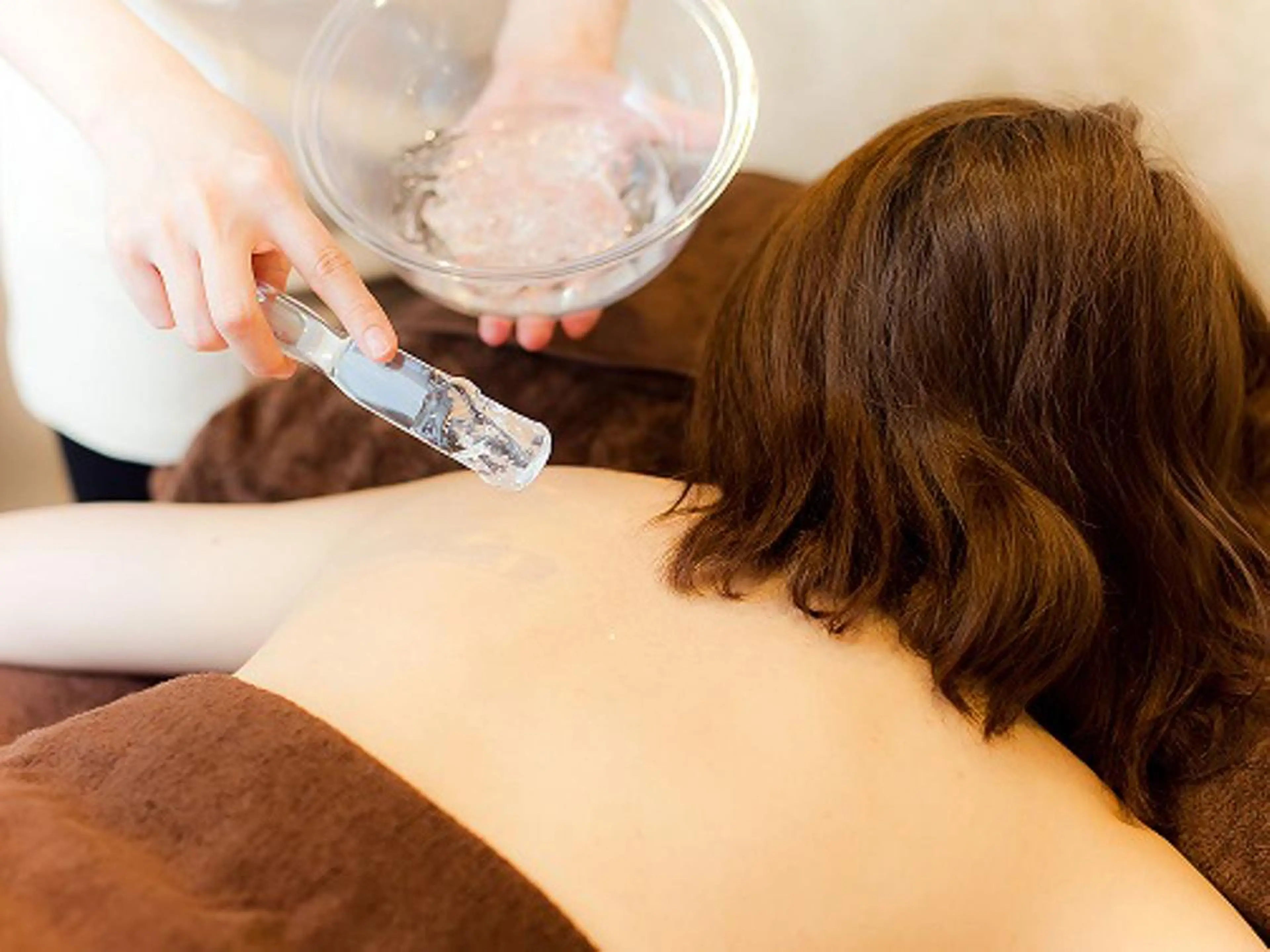 【選べるパーツ脱毛♪】背中上部脱毛体験の写真