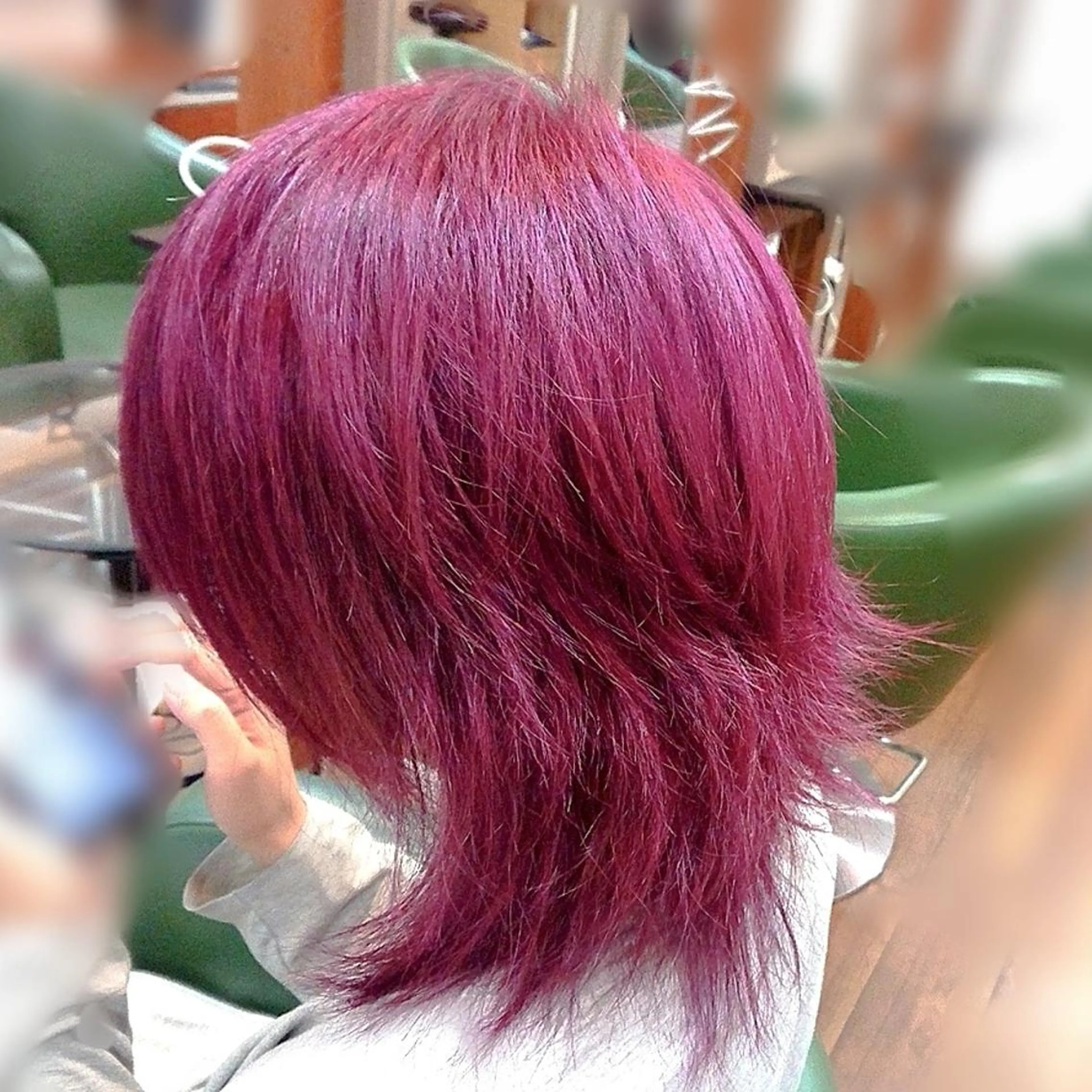 ミディアム パープルカラー ヘアカラー トリートメント 渡辺 康行のヘアスタイル