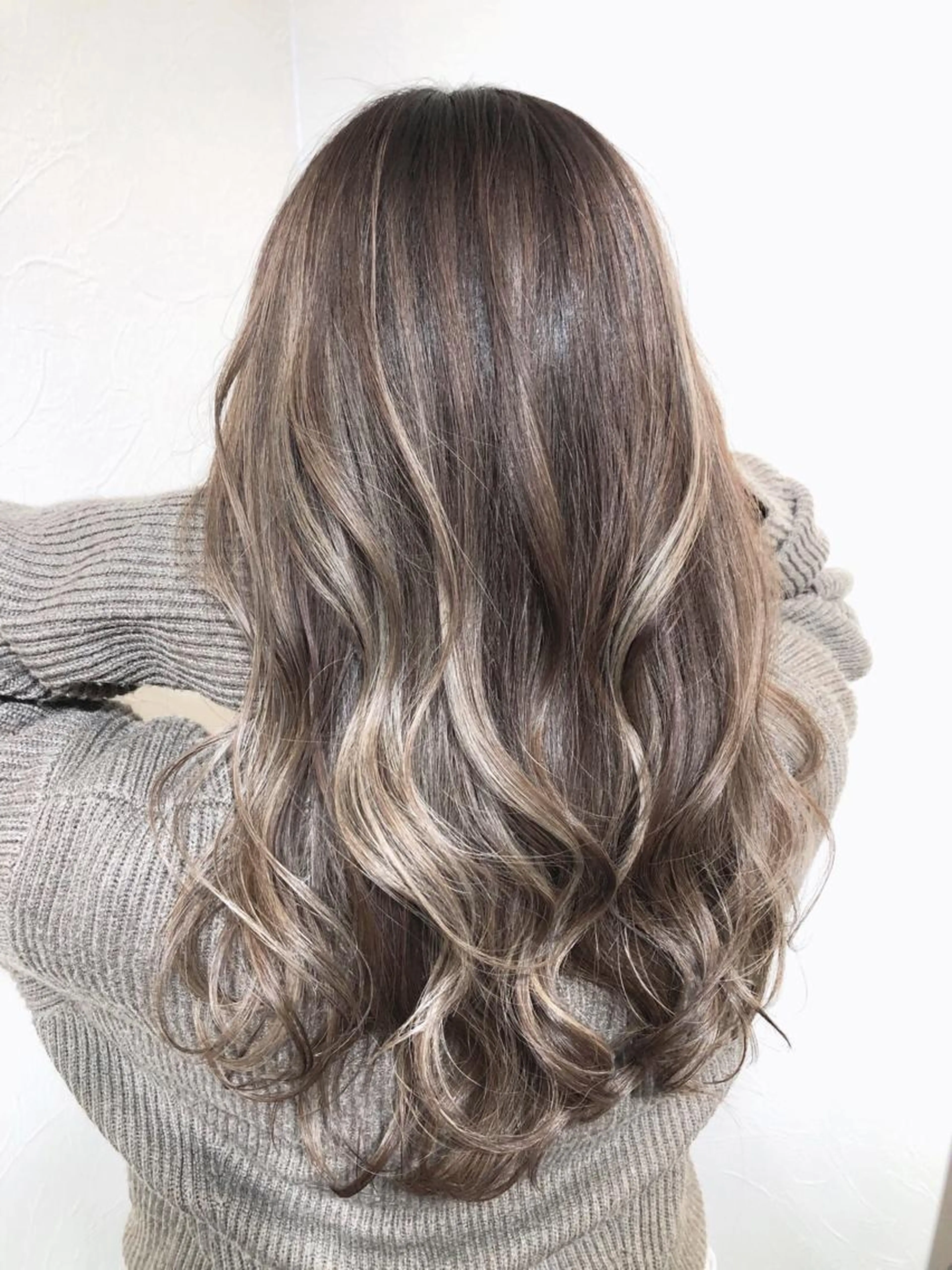 🌈カット＋コントラストケアブリーチハイライト＋フルカラー＋3stepトリートメント🌈🙋‍♀️イルミナ、アディクシーの写真