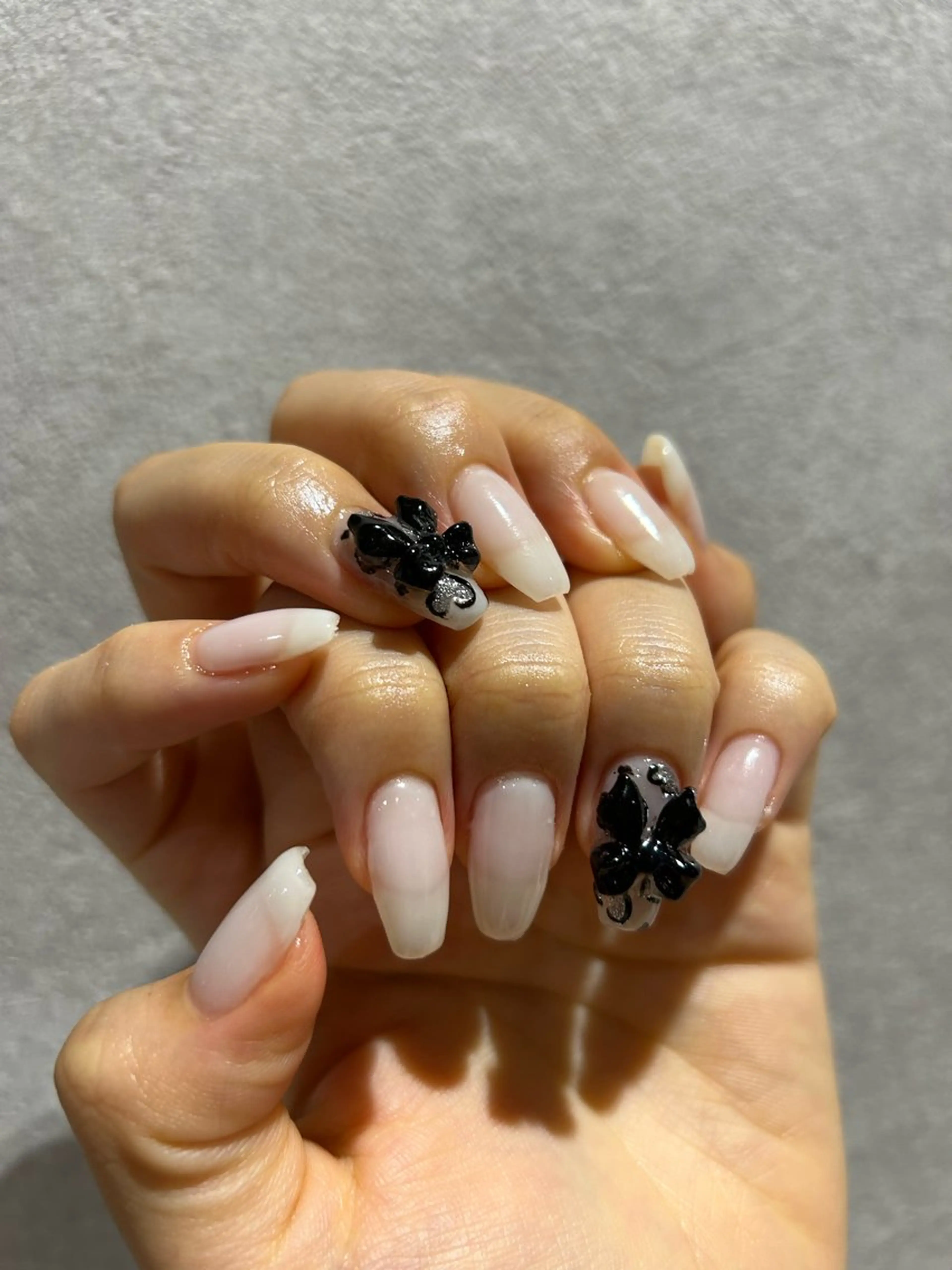 ネイル ハート ホワイト 大山 なつみのネイルデザイン