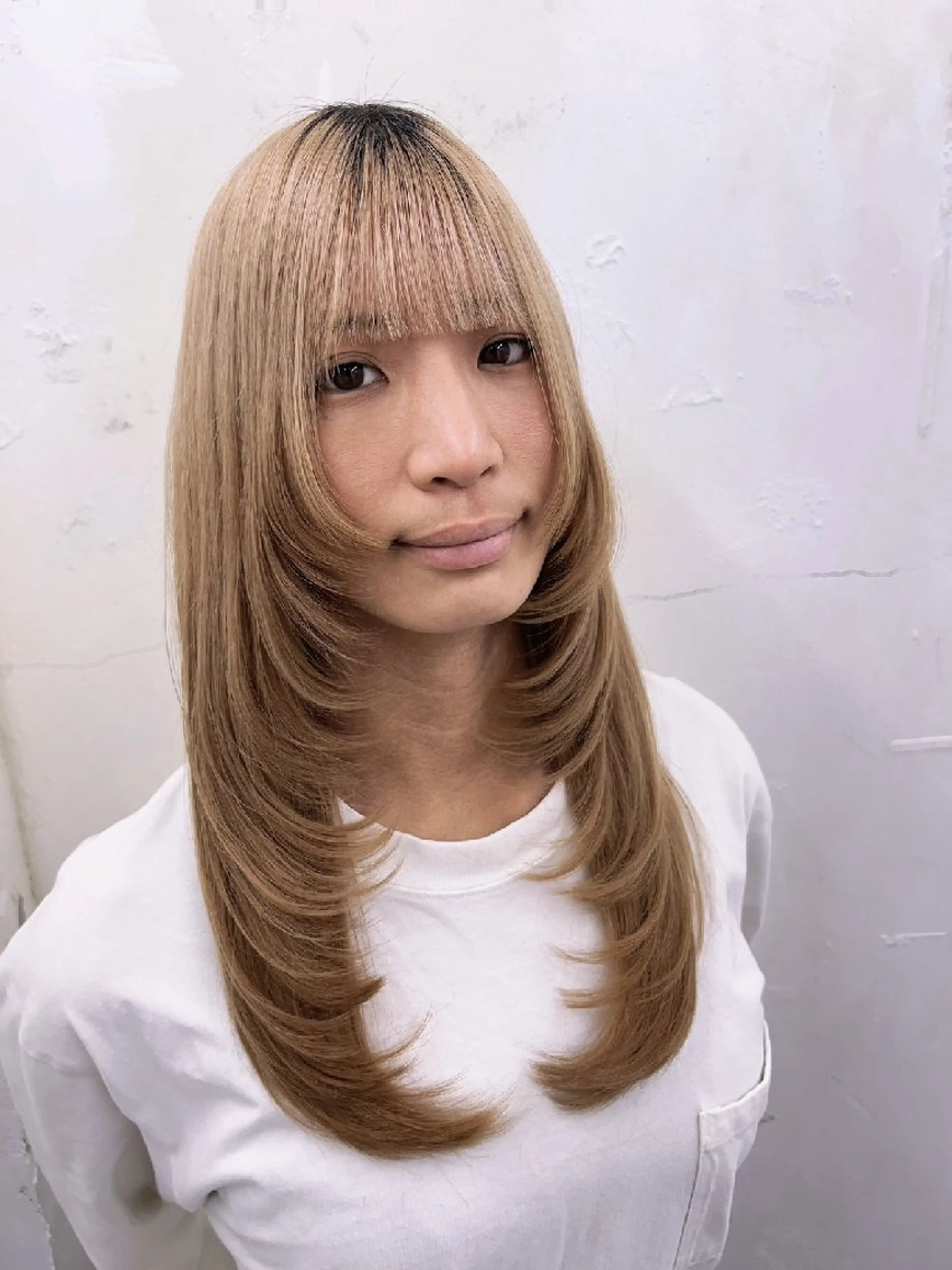 ロング ハッシュカット ハイレイヤー レイヤーカット カット ベルグロー アルファのヘアスタイル