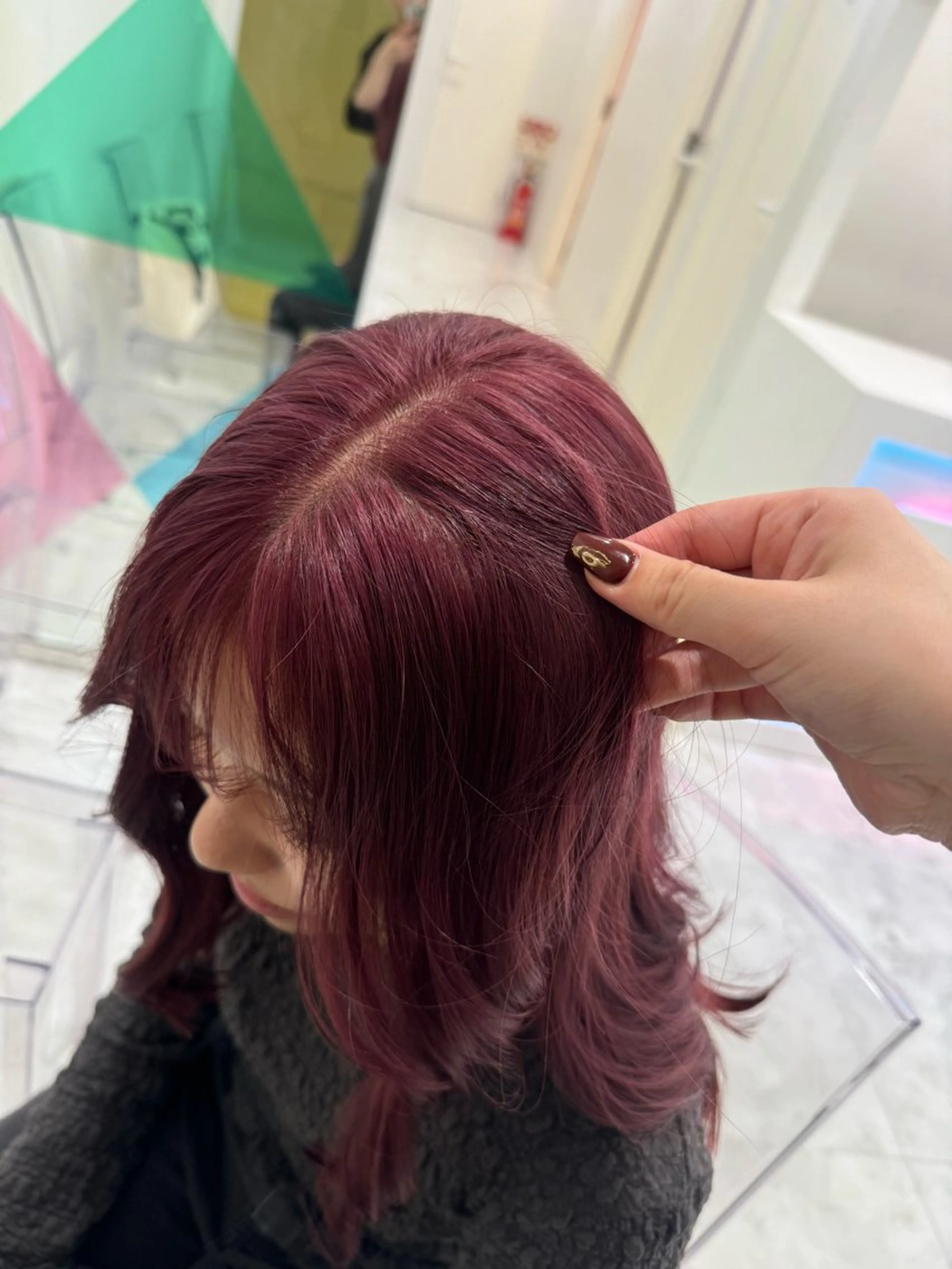 ロング カラー ヘアカラー ダメージレスハイ トーン💖kanonのヘアスタイル