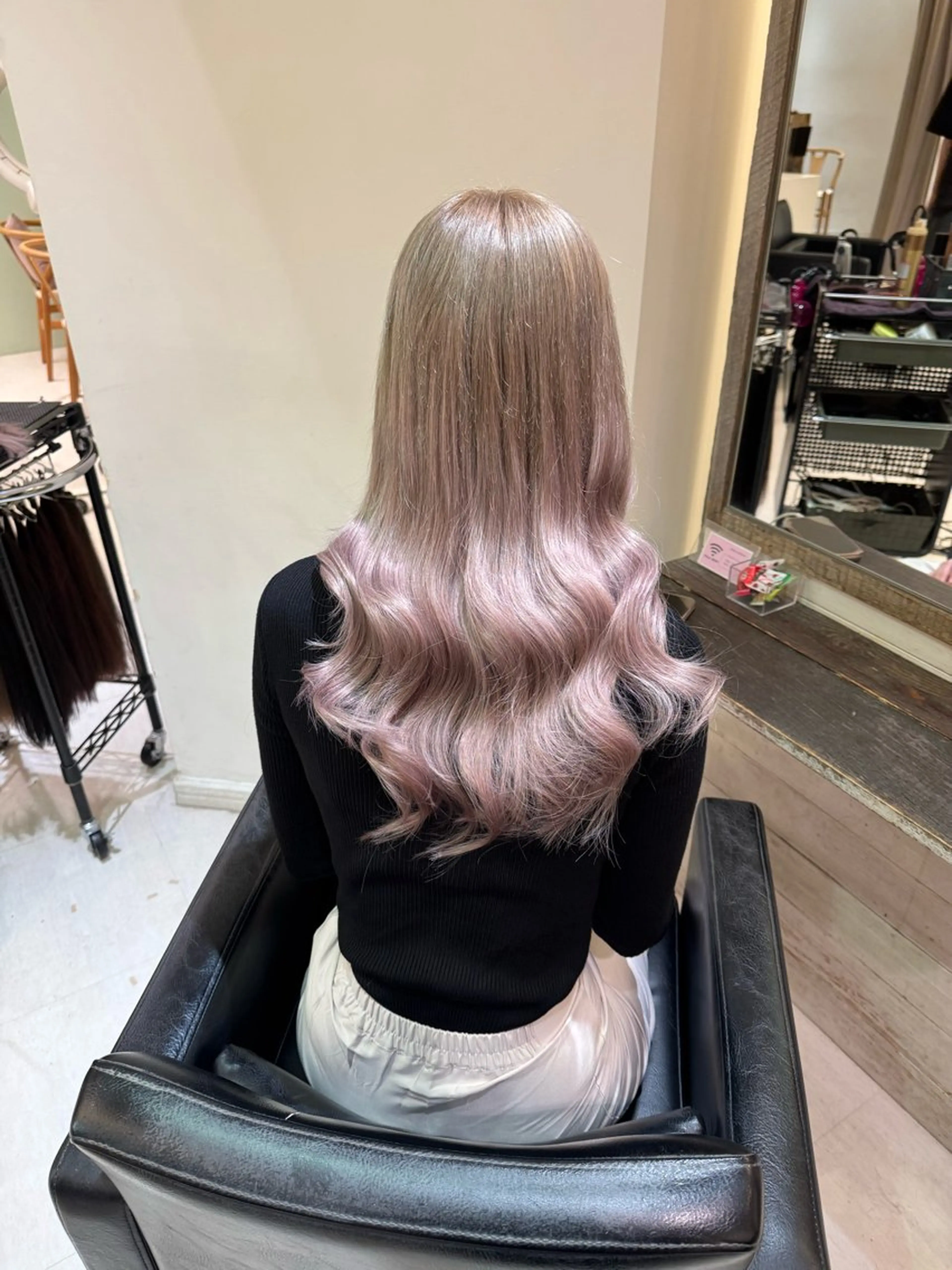 ロング シールエクステ エクステ 韓国風ヘア ロング 濱川響太レディース カットモデルのヘアスタイル