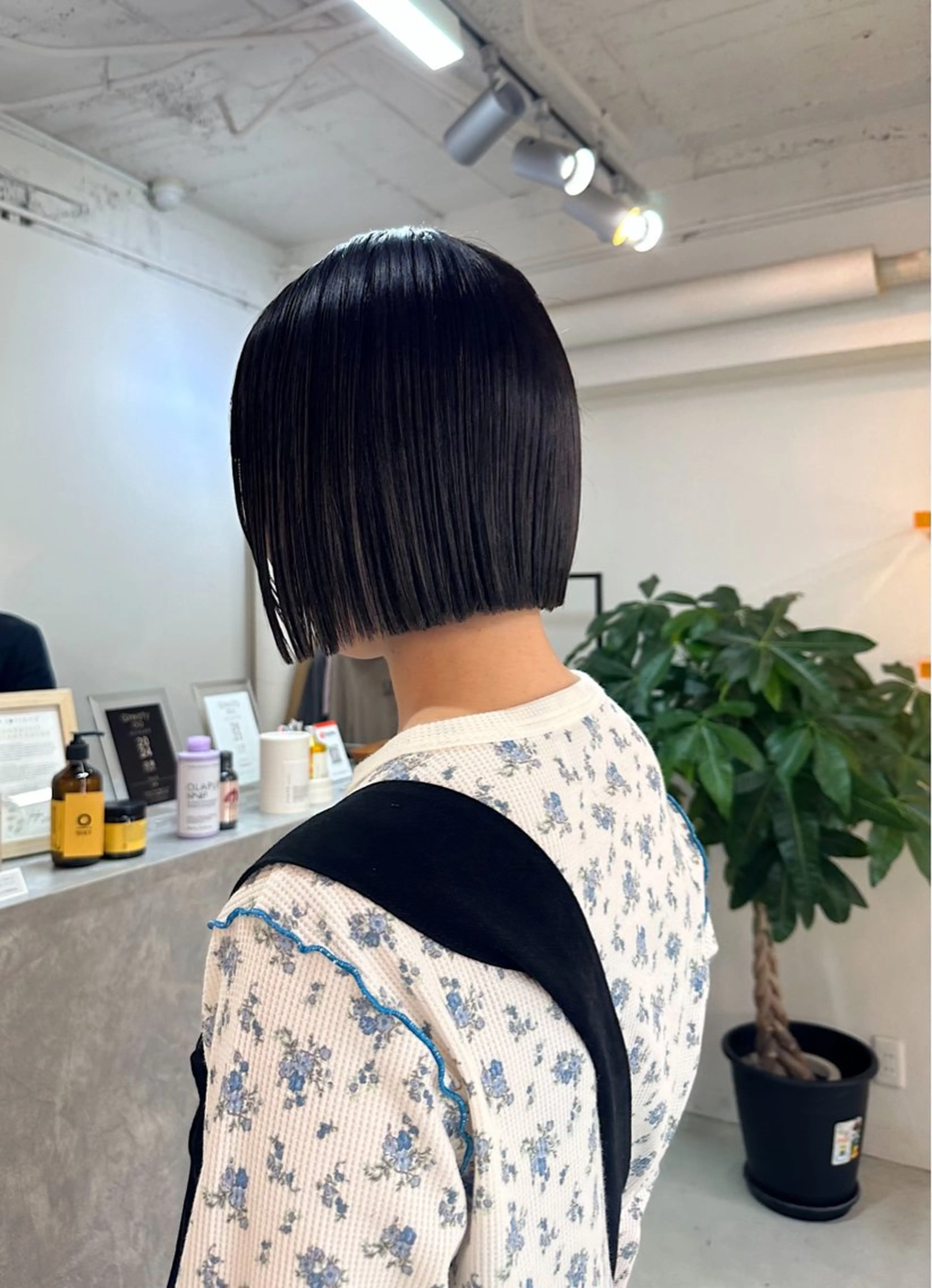 ショート ボブ カット FavyS「フェイヴィーズ」所属・竹中 彩音のヘアスタイル