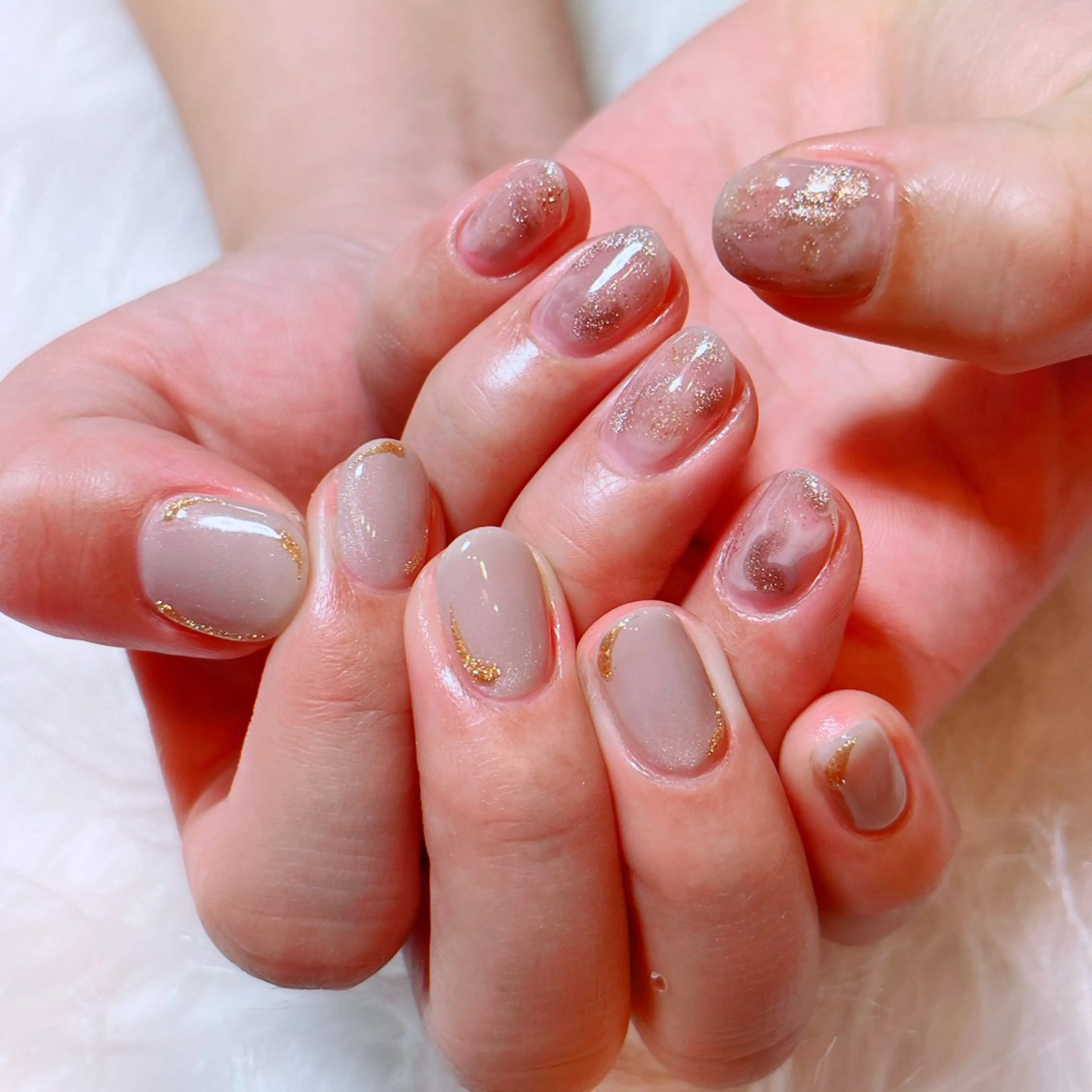 ネイル ラメ(グリッター) マグネットネイル ニュアンスネイル ruirui.naildesign所属・RUI ☆のネイルデザイン