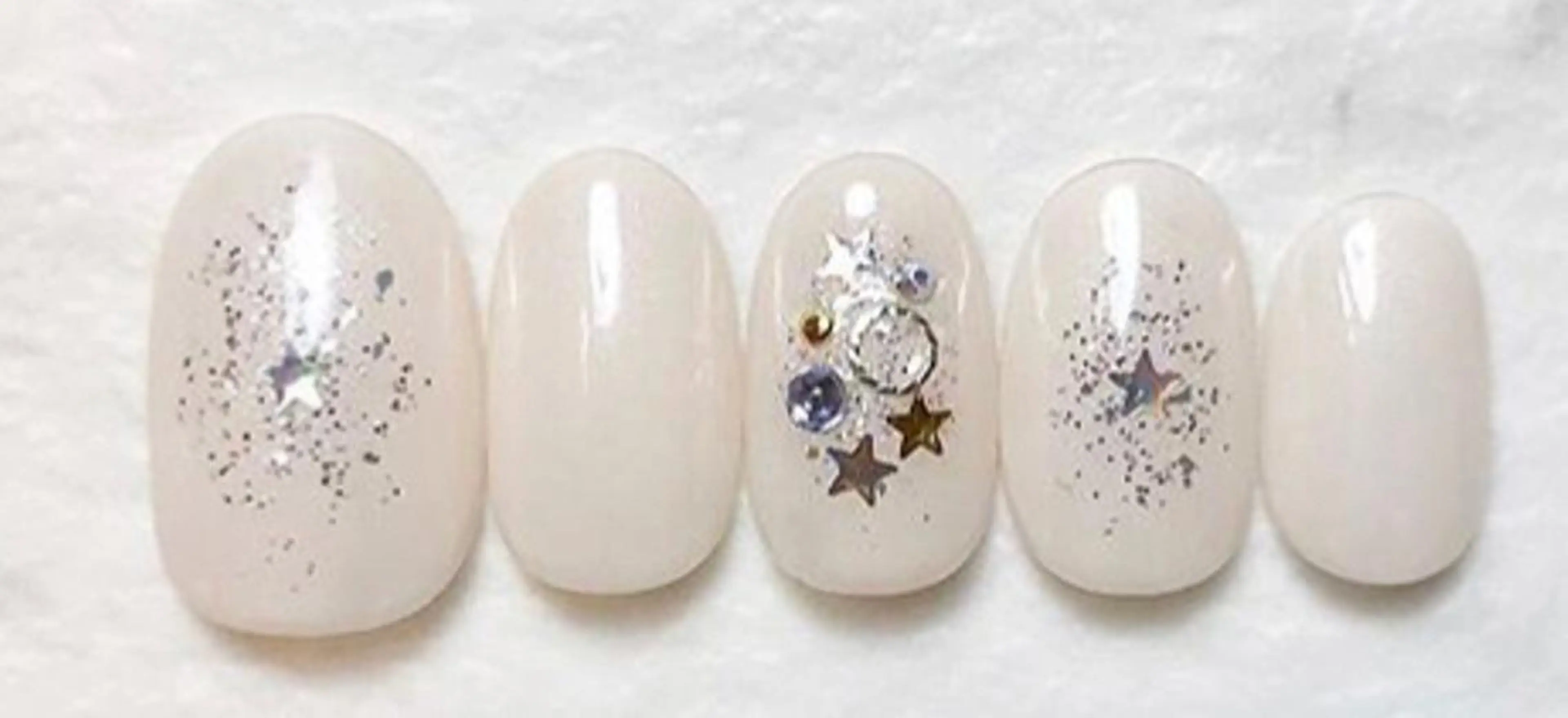 ネイル ハンドネイル ゲン レイカのネイルデザイン