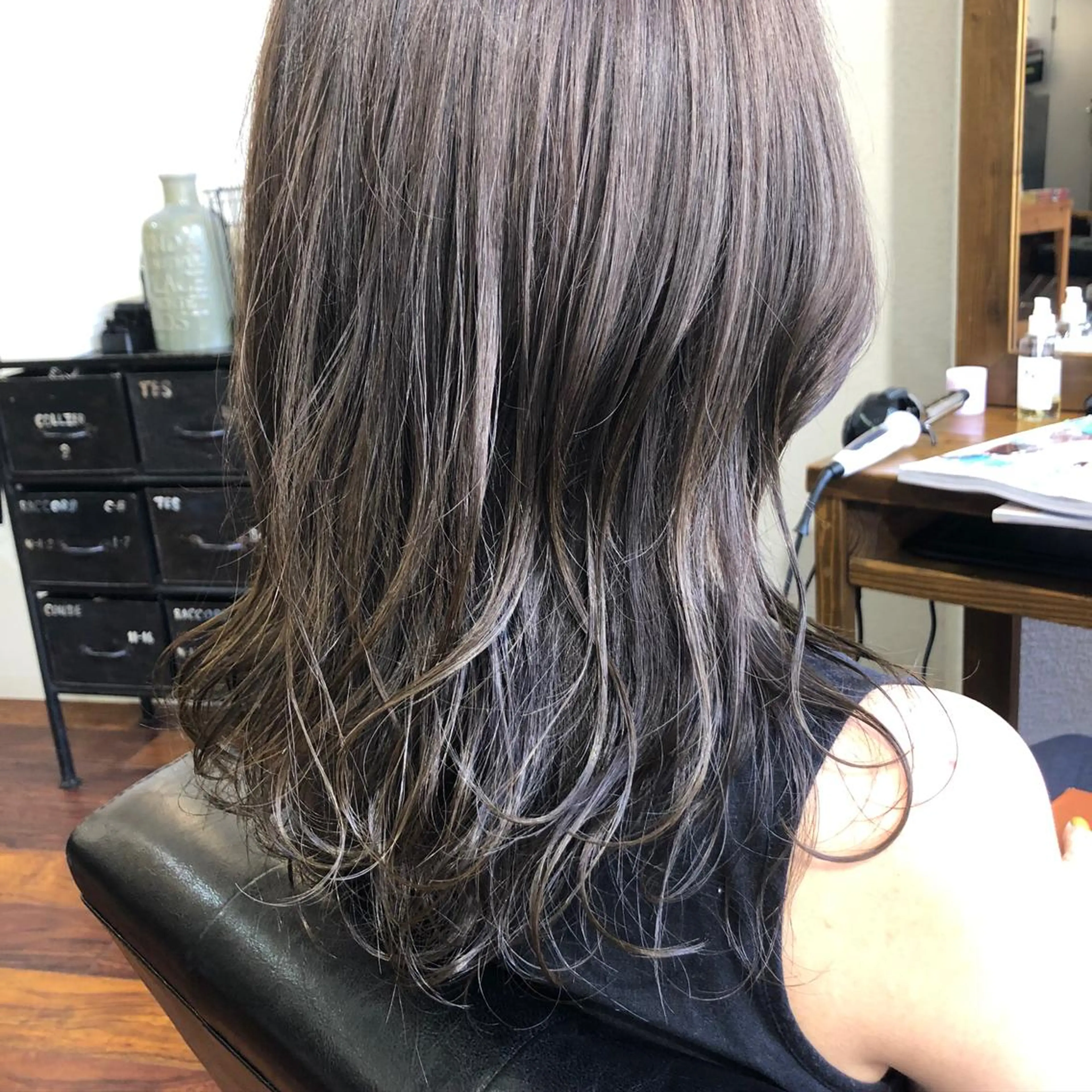 ロング カラー アッシュ 透明感カラー 江上拓郎/ショート /酸性ストレートのヘアスタイル