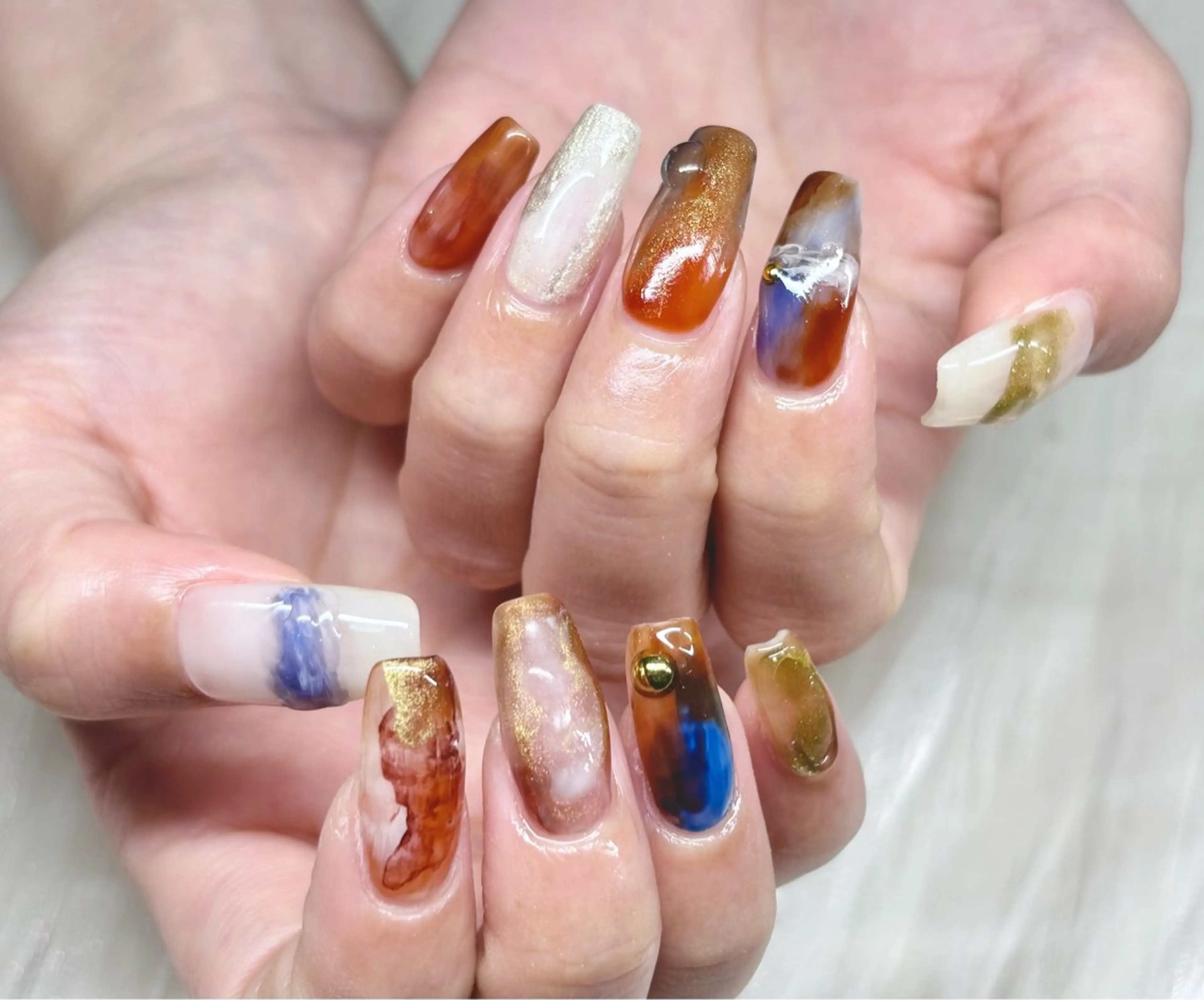 ネイル 持ち込み ニュアンスネイル ハンドネイル ハンドケア N.KIRARI hanaのネイルデザイン