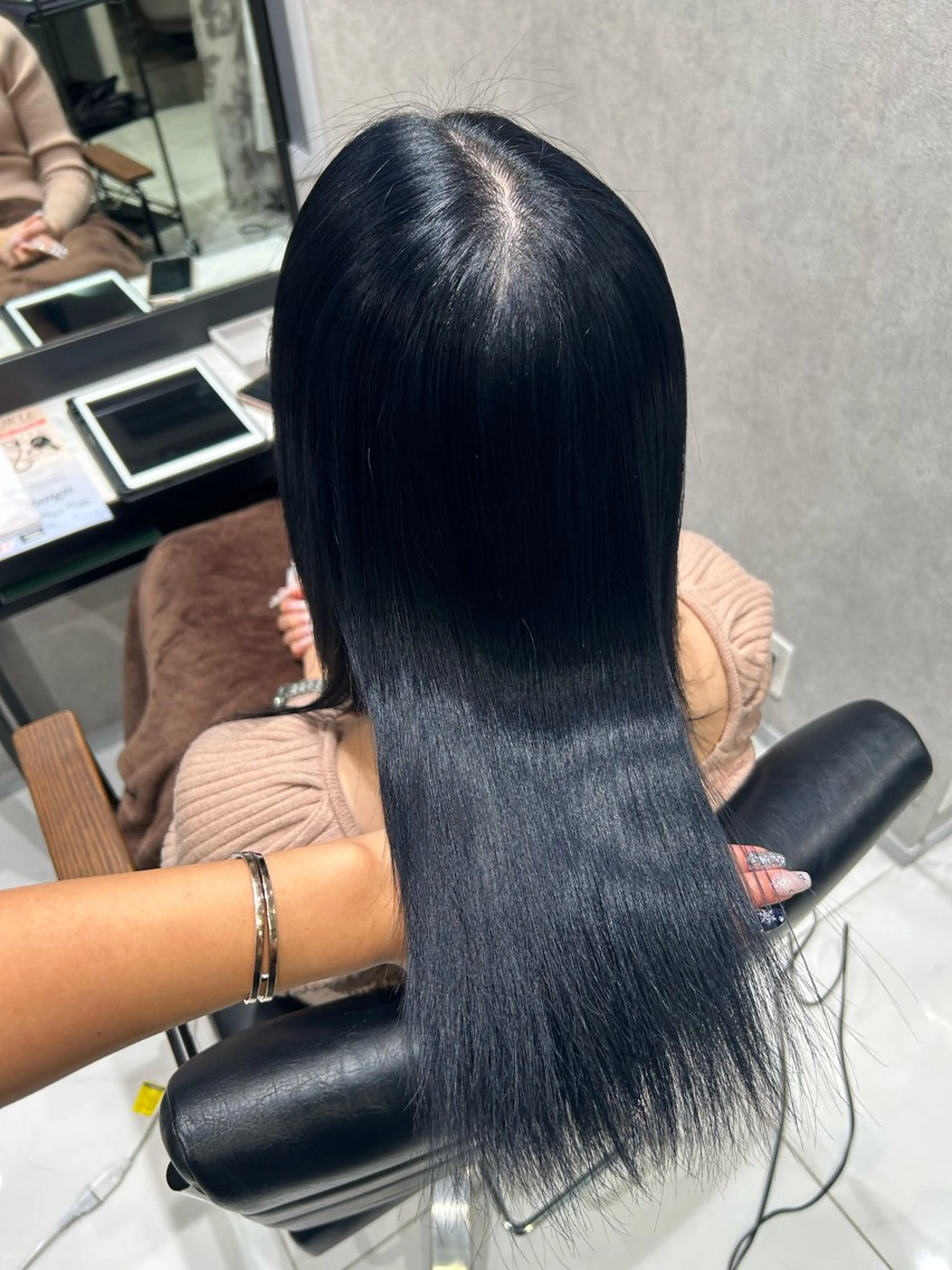 カラー ブルーカラー ヘアカラー トリートメント 透明感カラー💙 束感まつげ🪼海月のマツエク・マツパデザイン