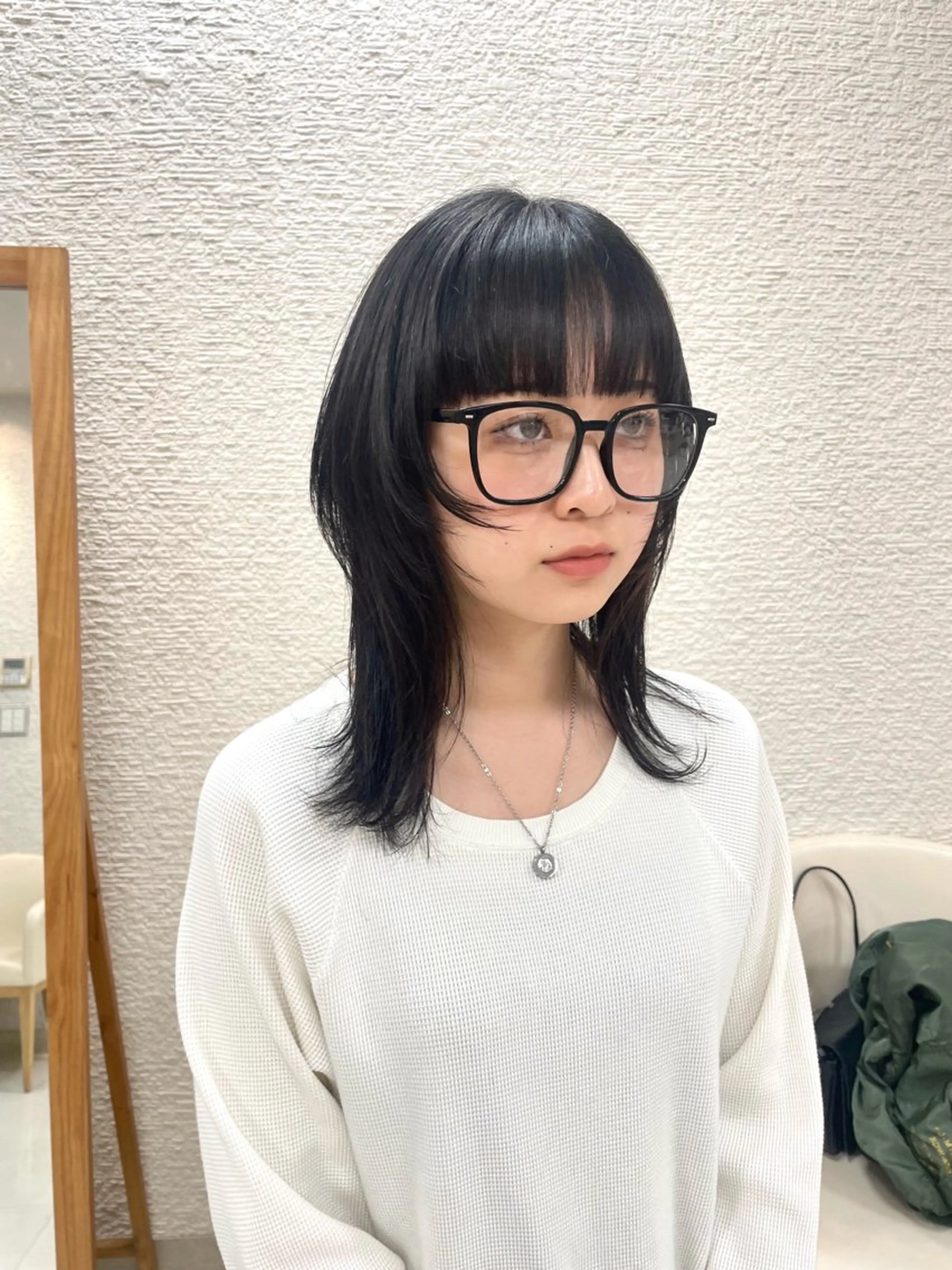 セミロング 透明感ワンカラー🎀 レイヤー/AOのヘアスタイル