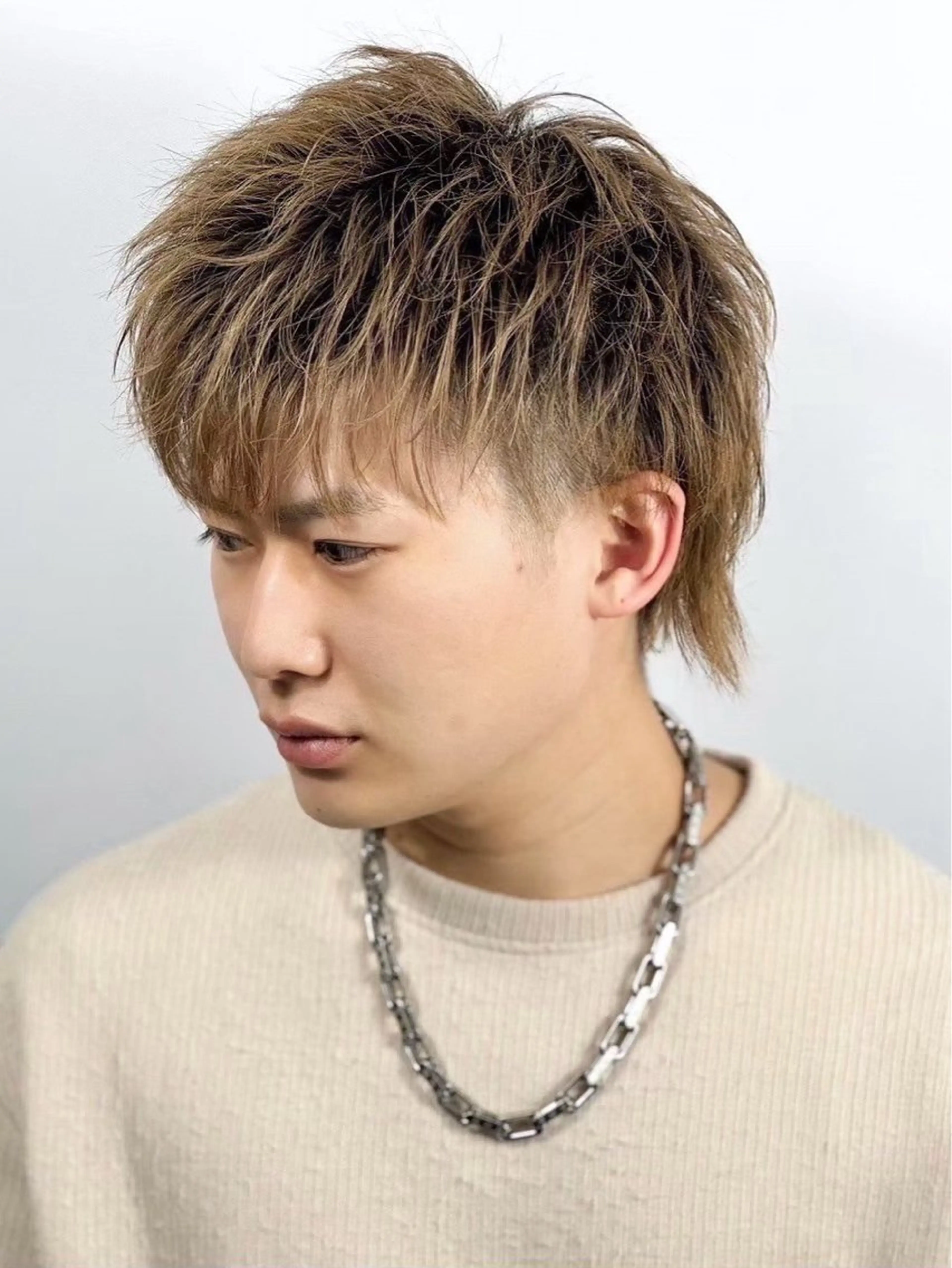 セミロング カラー ヘアアレンジ メンズ カット ヘアカラー プレミアムバーバー新宿店所属・⚡️メンズ特化⚡️ 倉林 隼大のヘアスタイル